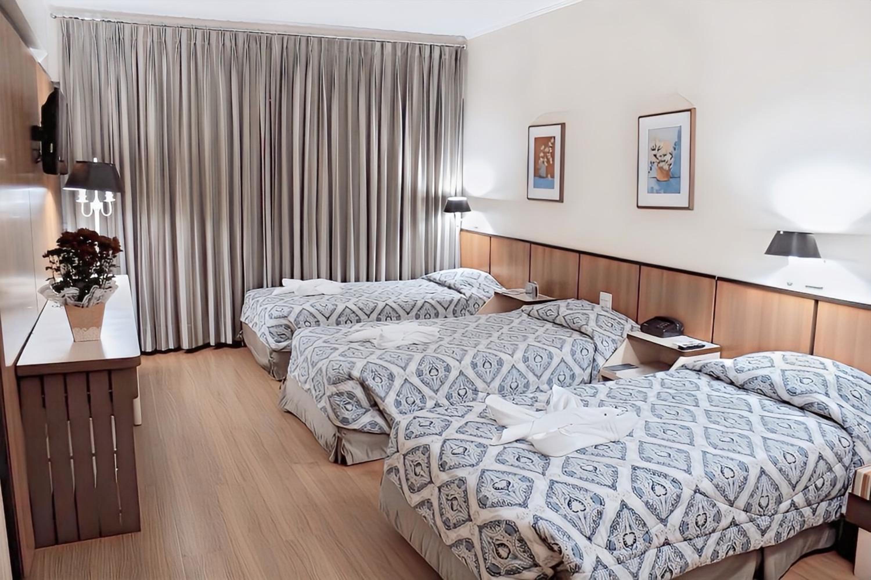 Deluxe Junior Suite - Photo 5