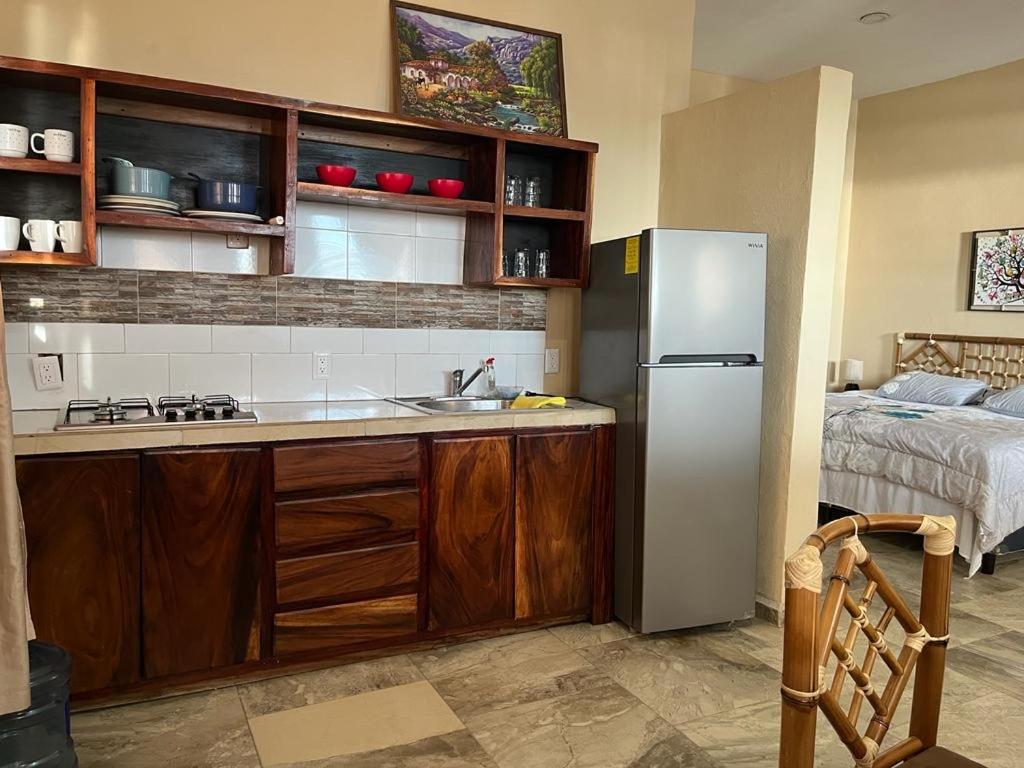 Deluxe Bungalow with Sea View - Photo 4