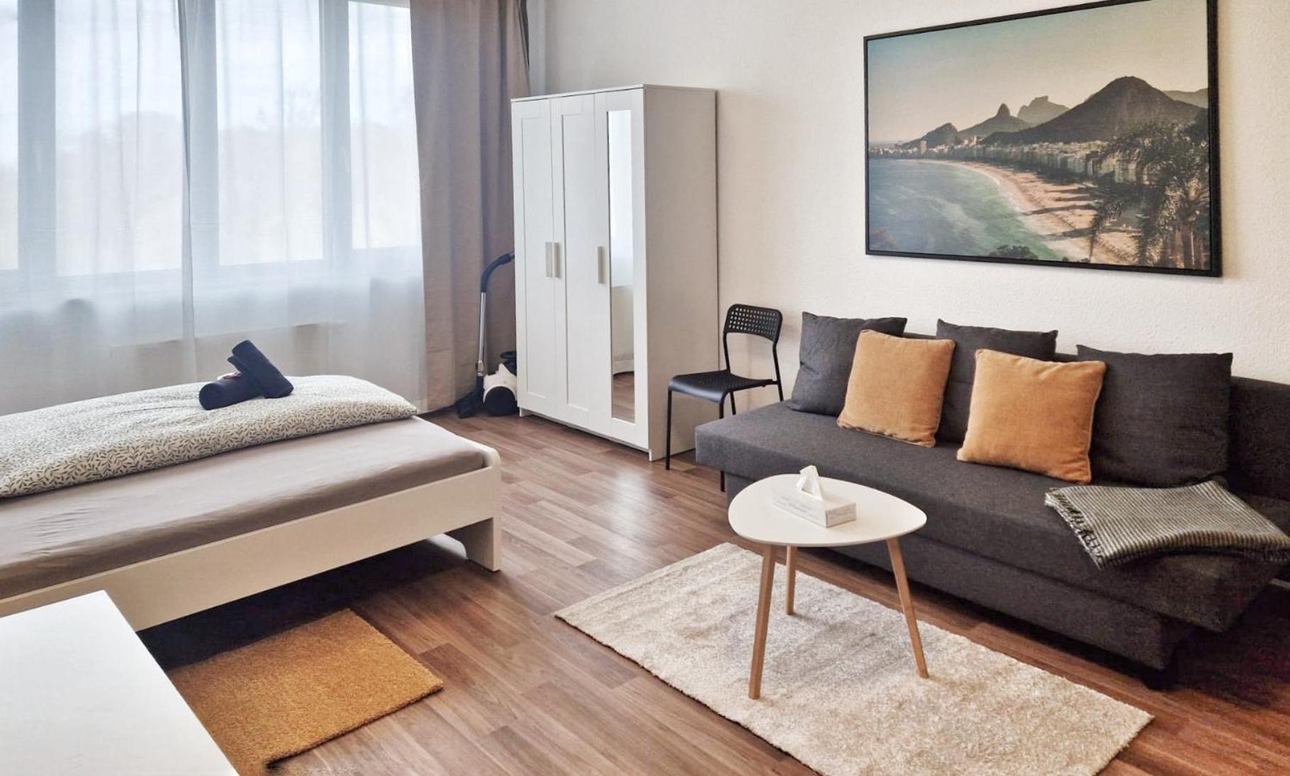 One-Bedroom Apartment photo 3
