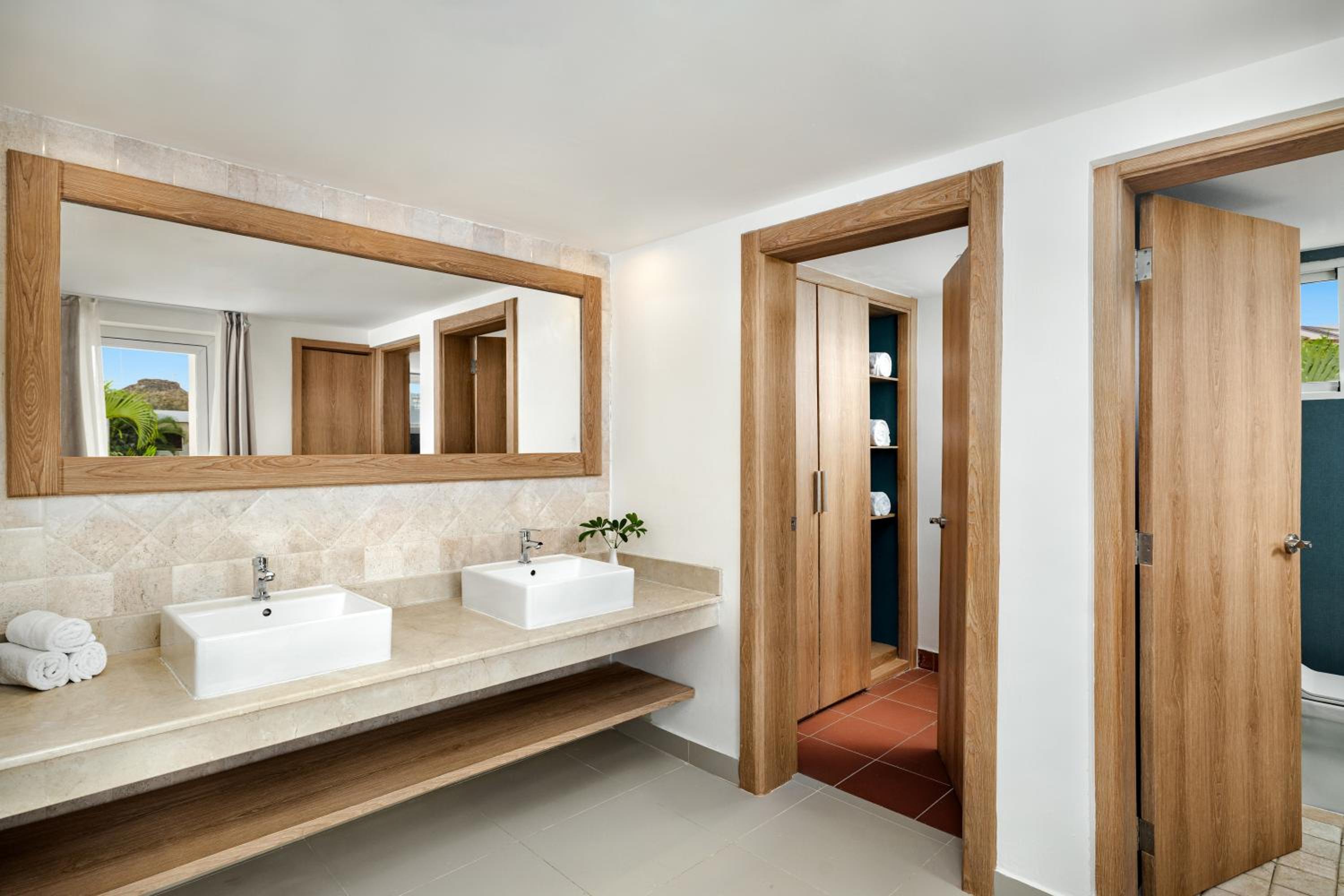 Sun Club One Bedroom Villa Tropical View