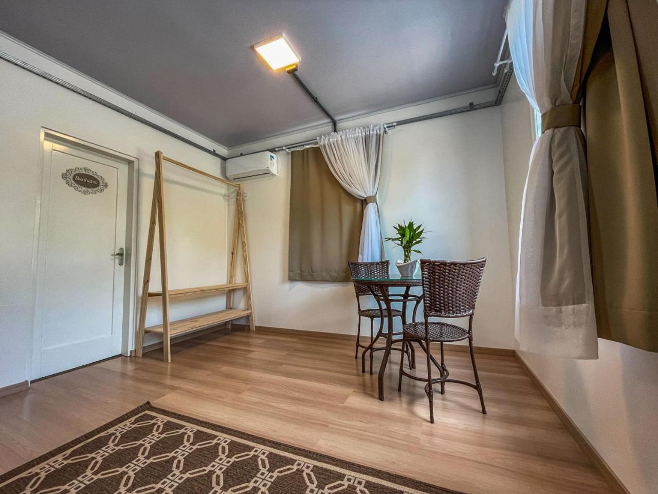 Deluxe Double Room with Balcony photo 2