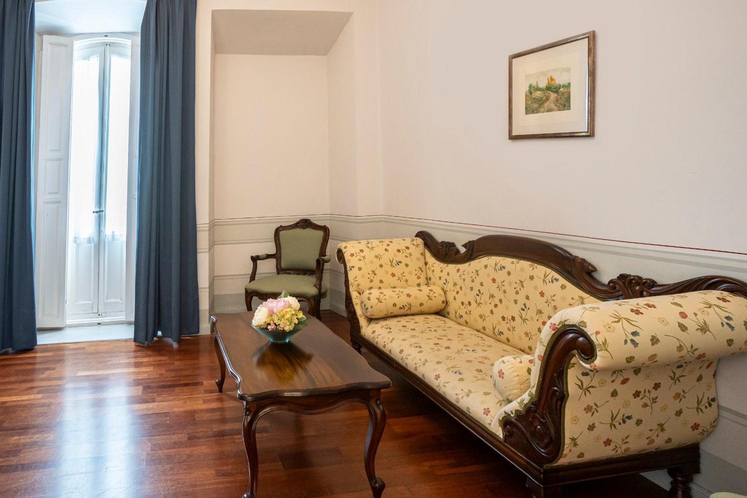 Suite with Terrace photo 3