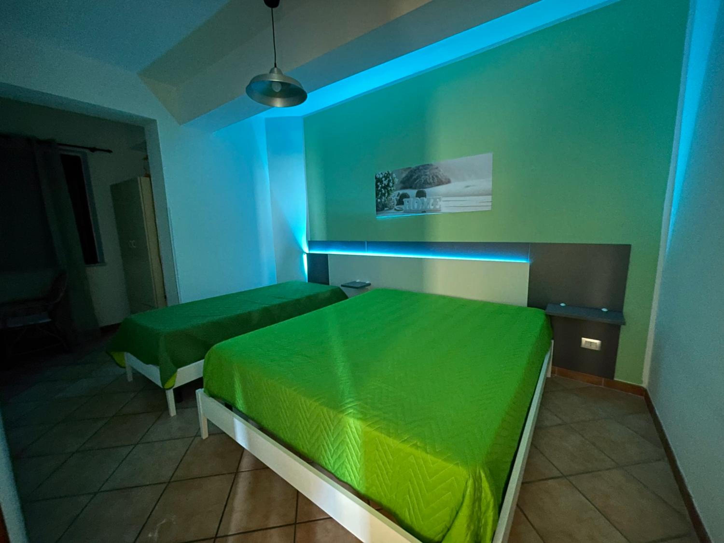 Two-Bedroom Apartment (6 Adults)