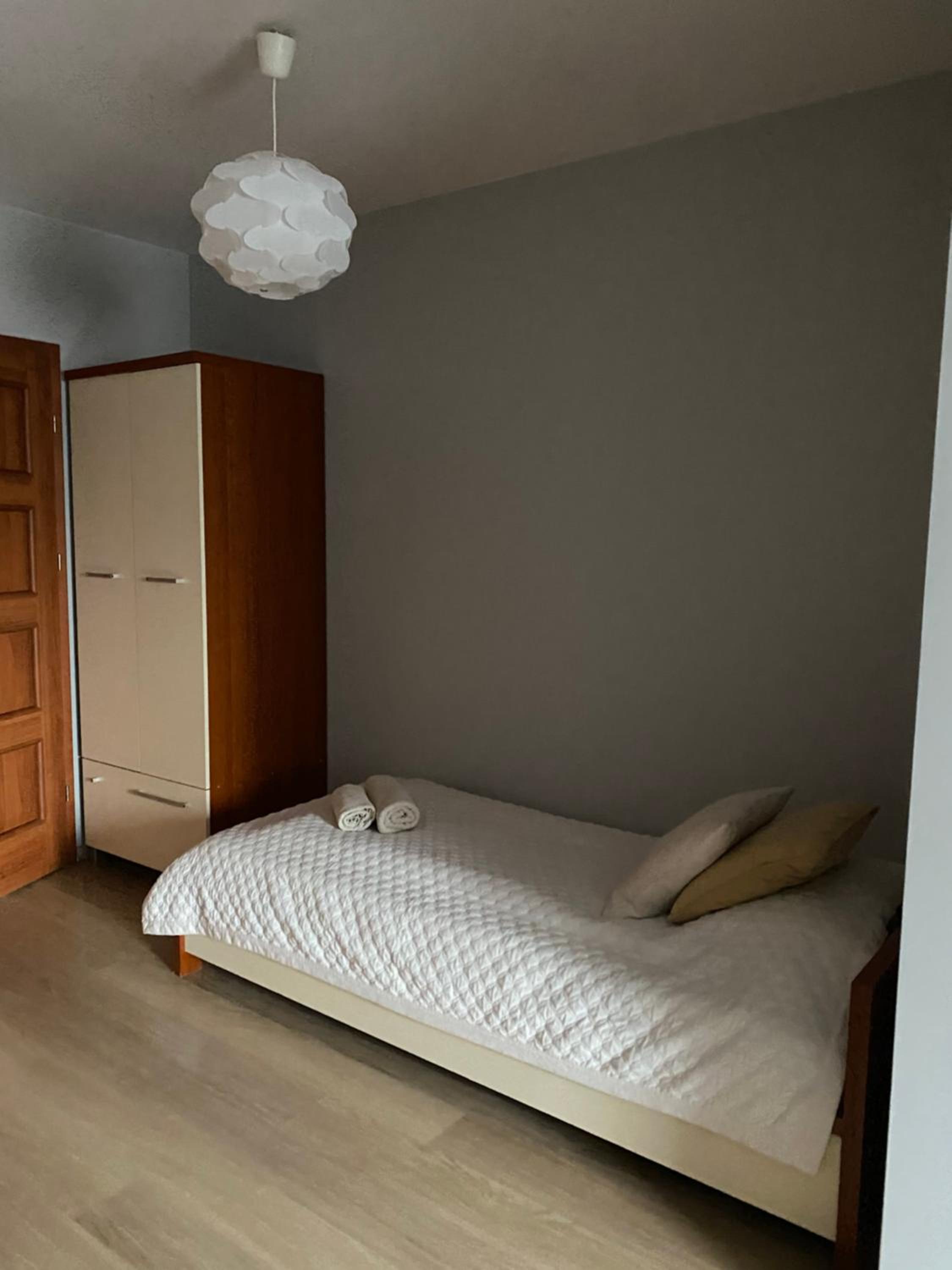 Studio with Sofa Bed - Photo 3