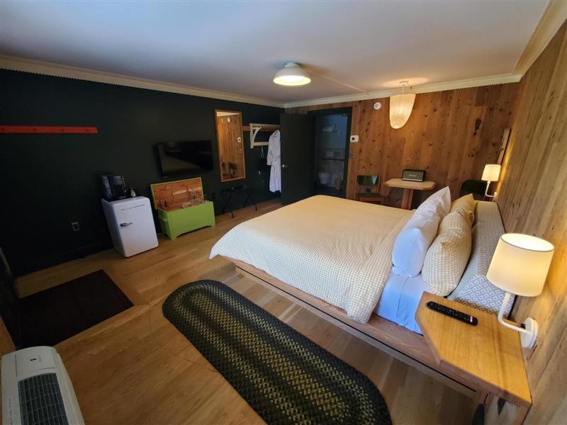 King Room - Disability Access photo 3