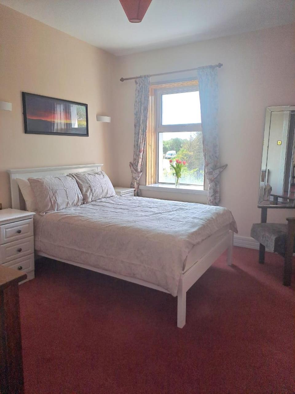 Double Room with Private Bathroom photo 1
