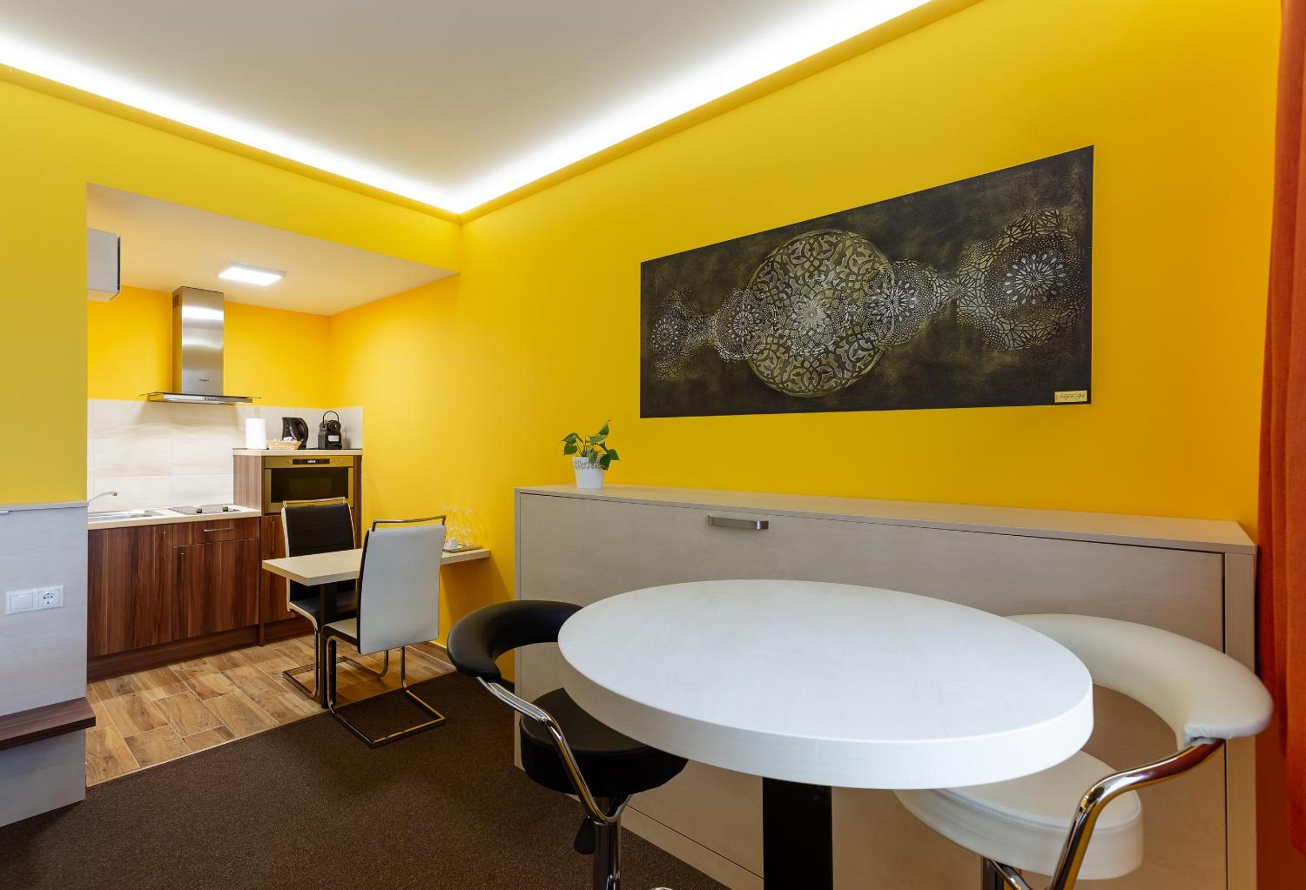 Standard Queen Room - Photo 2