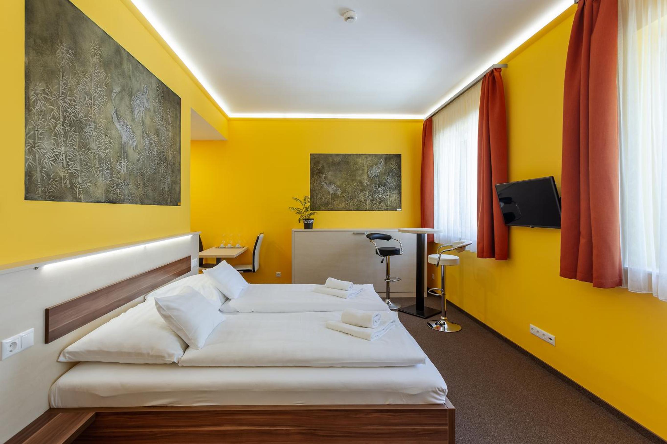 Standard Queen Room - Photo 3