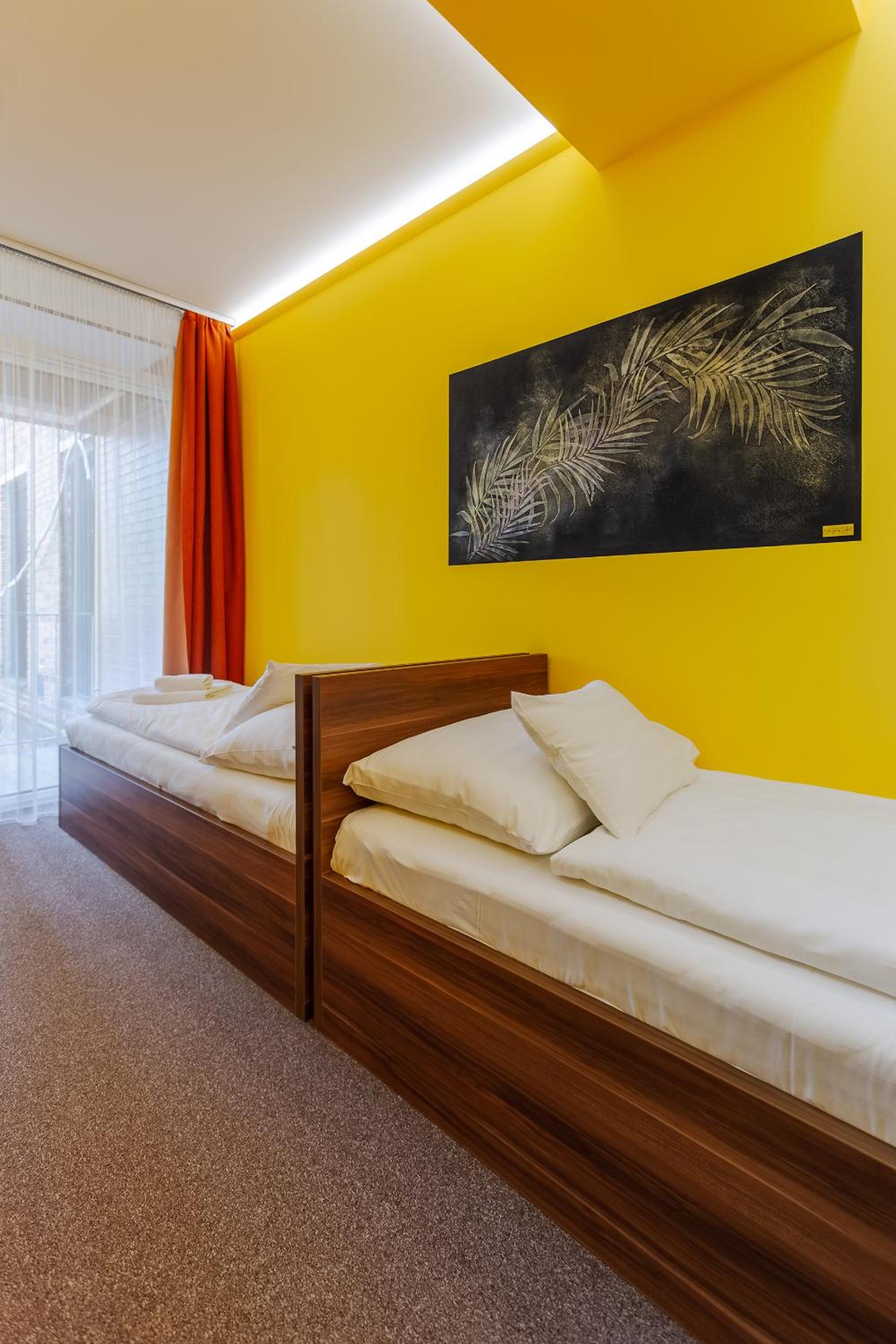 Two-Bedroom Apartment - Photo 9
