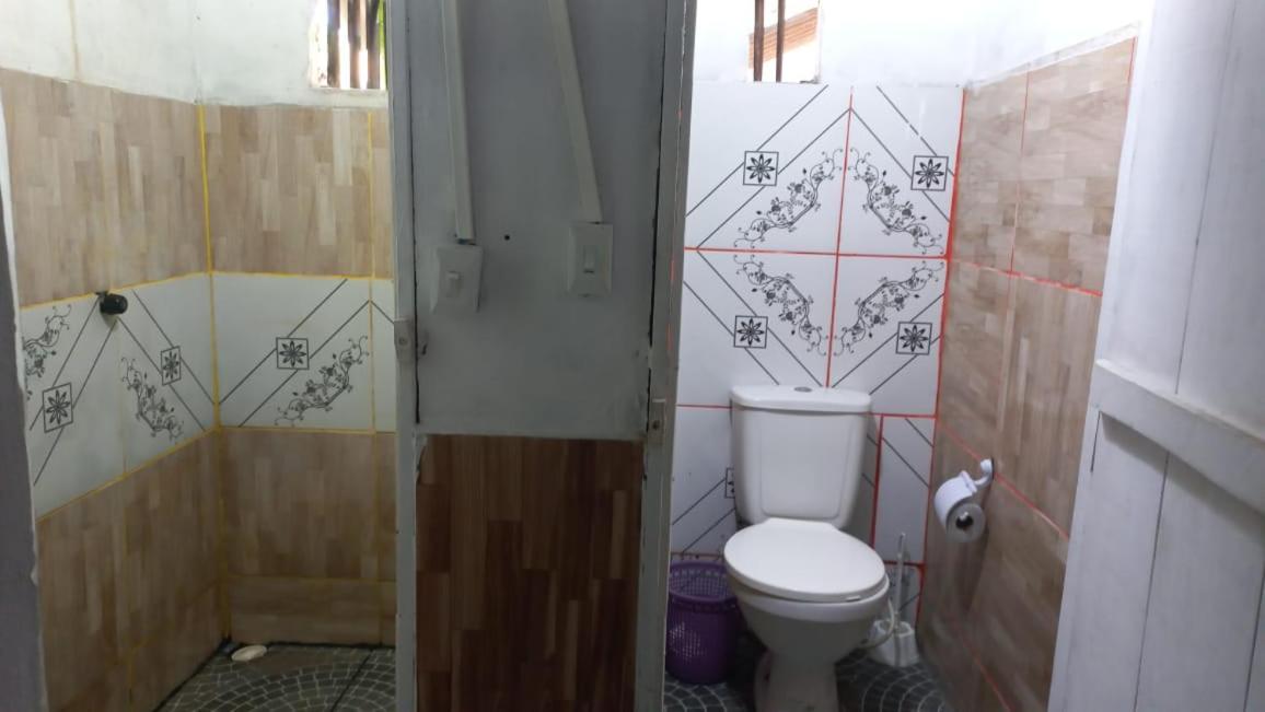8-Bed Mixed Dormitory Room photo 2