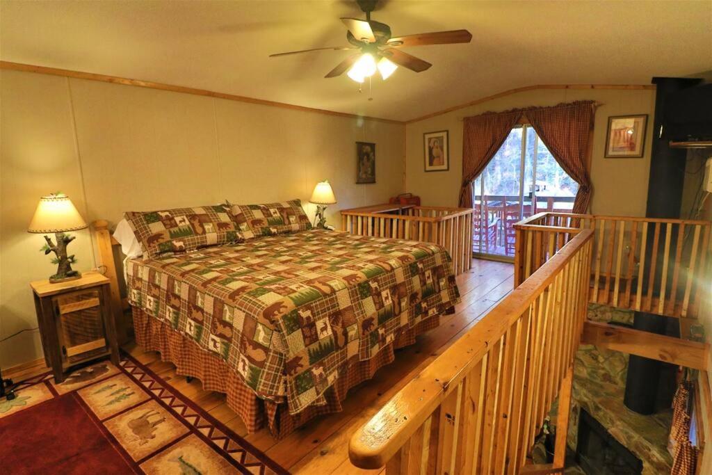 One-Bedroom House photo 1
