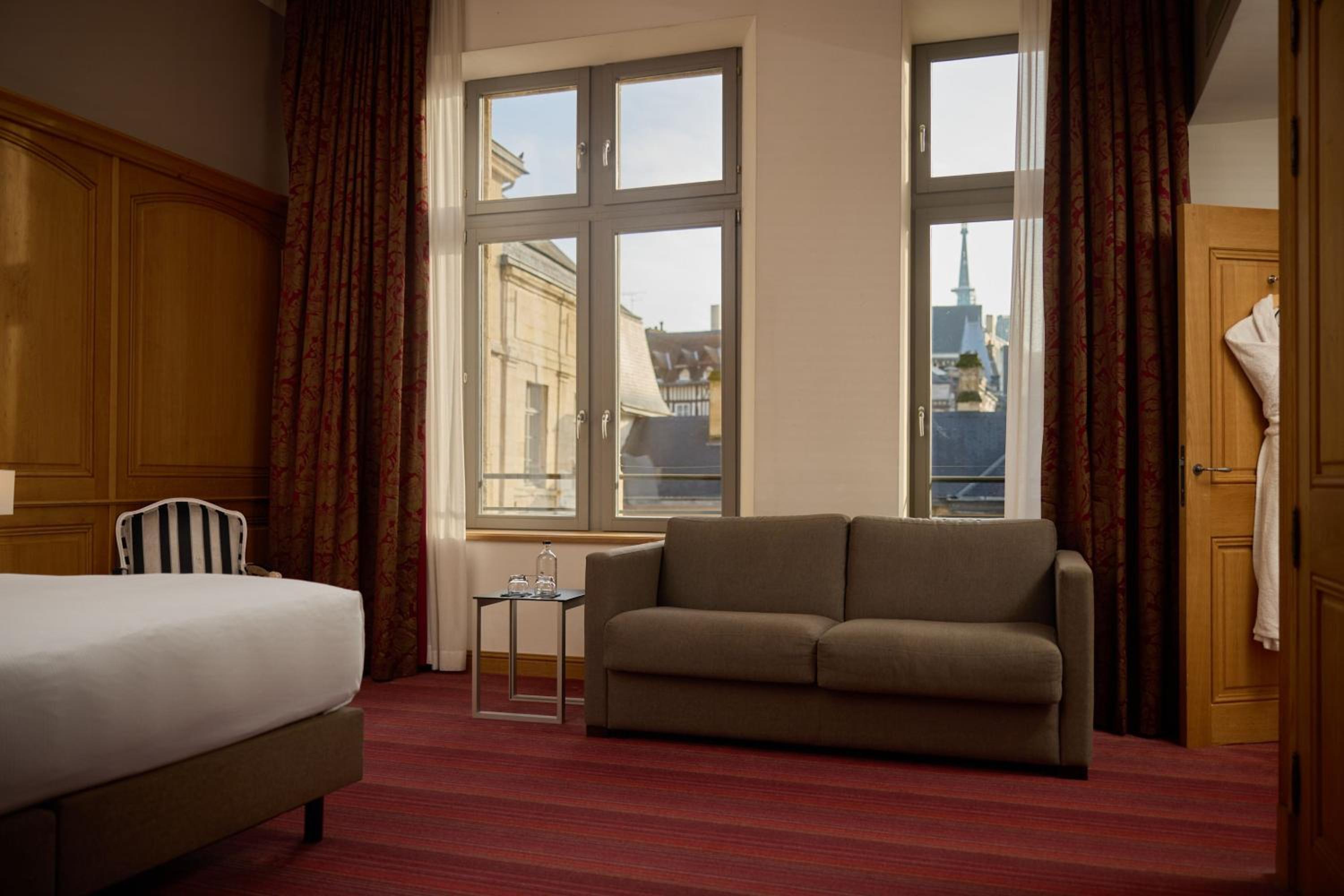 1 Bedroom Junior Suite - Photo 9