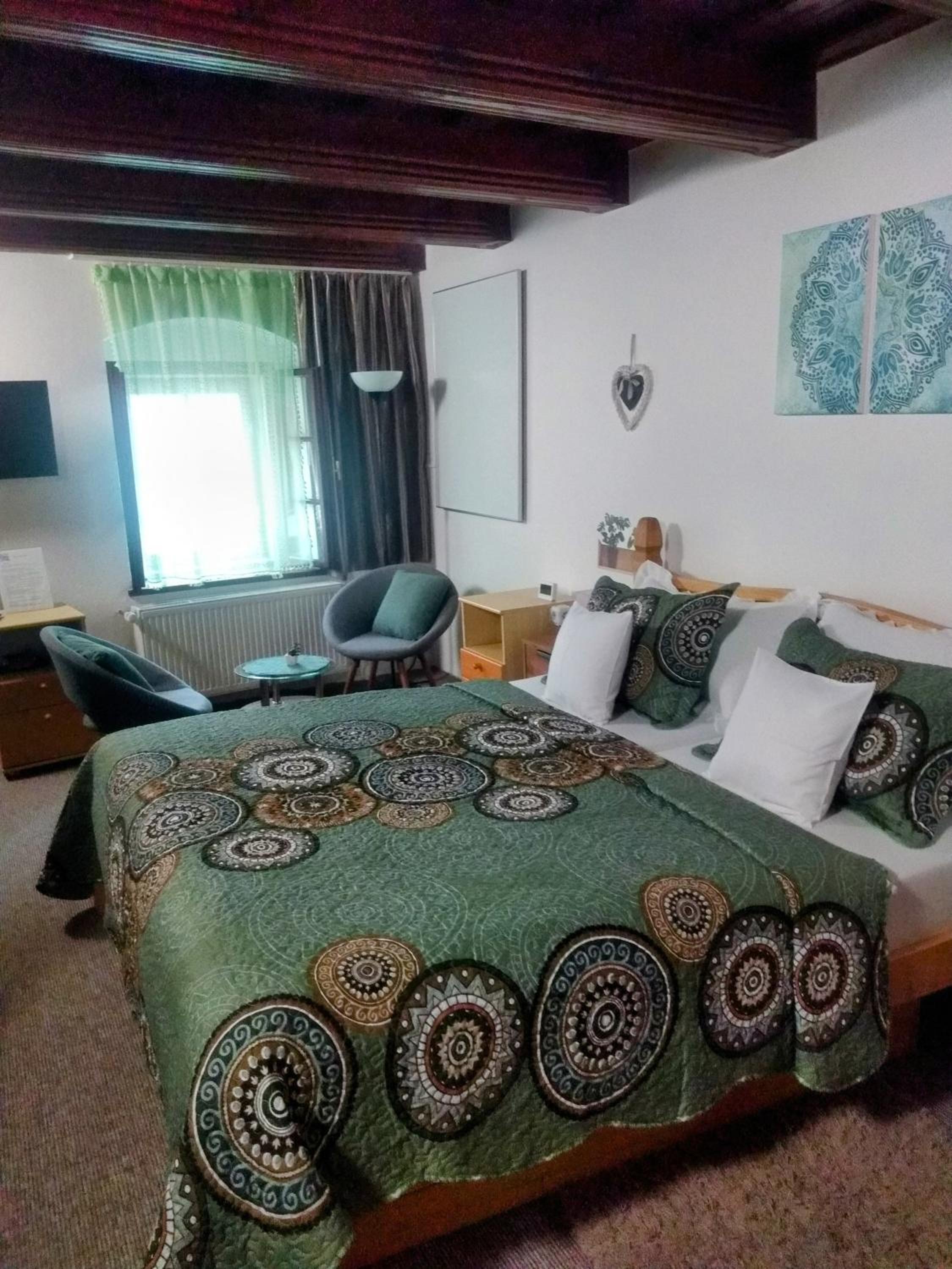 Studio Apartment (2-3 Adults) photo 3