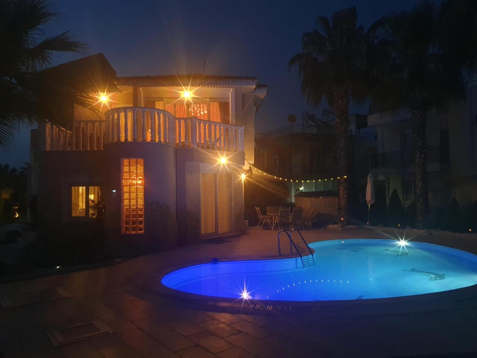 Three-Bedroom Villa photo 3
