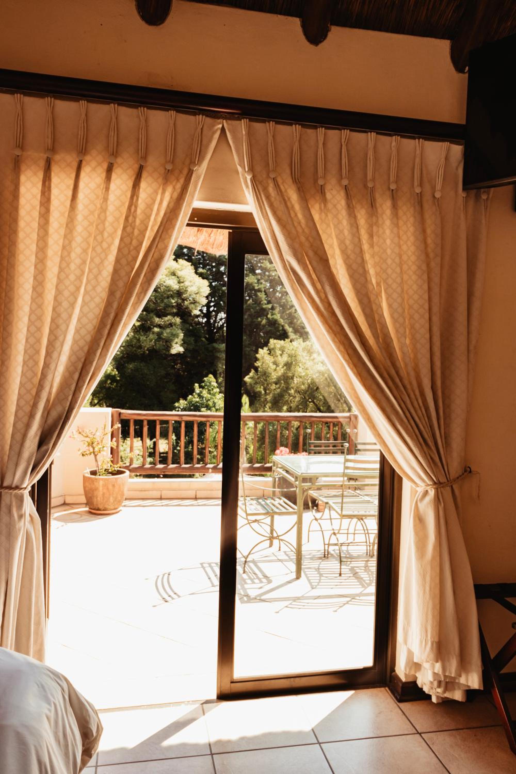 Double Room - Photo 11