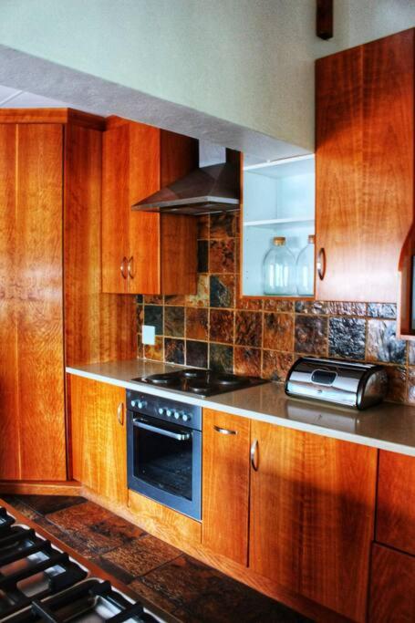 Three-Bedroom House photo 2