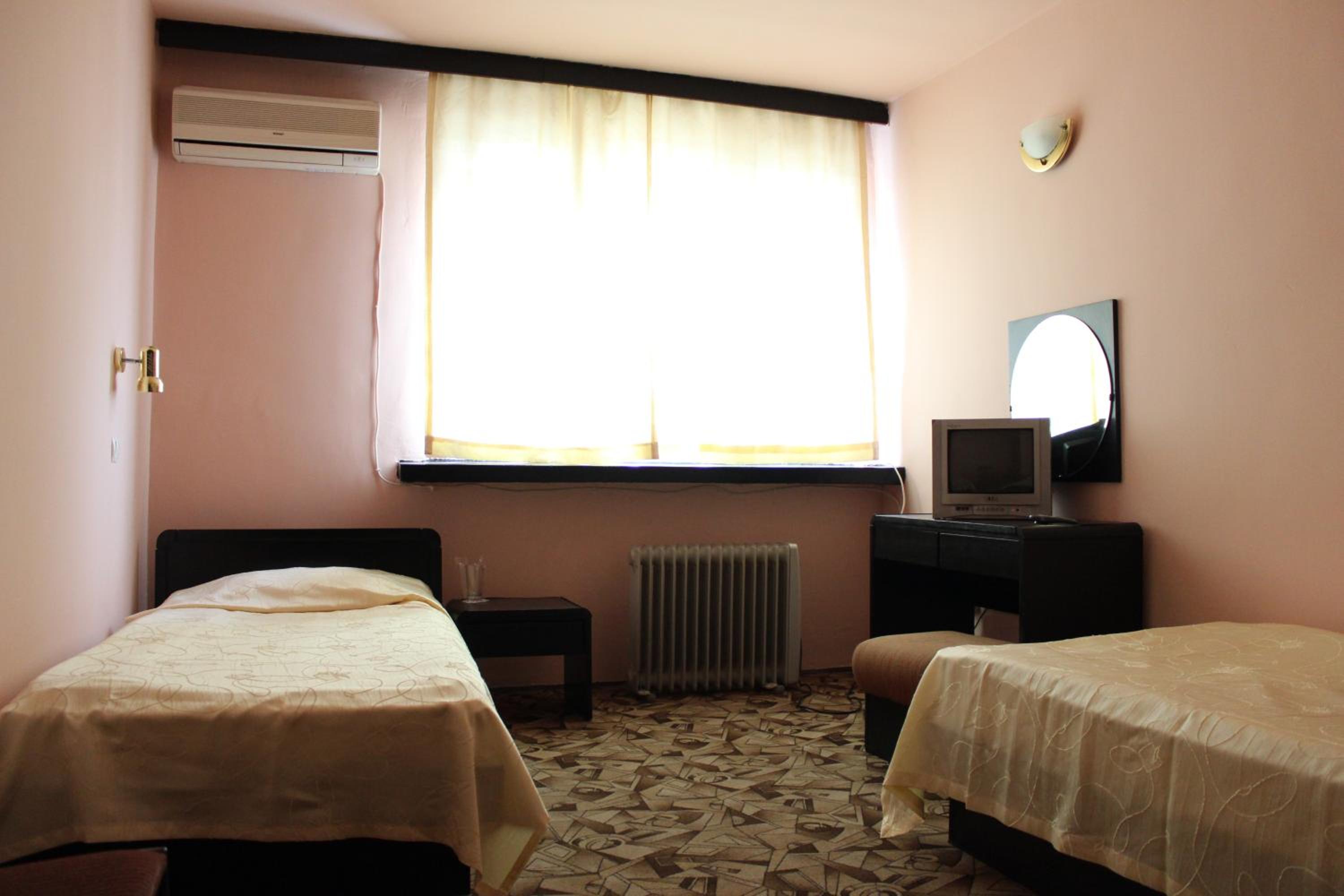 Standard Double Room photo 2