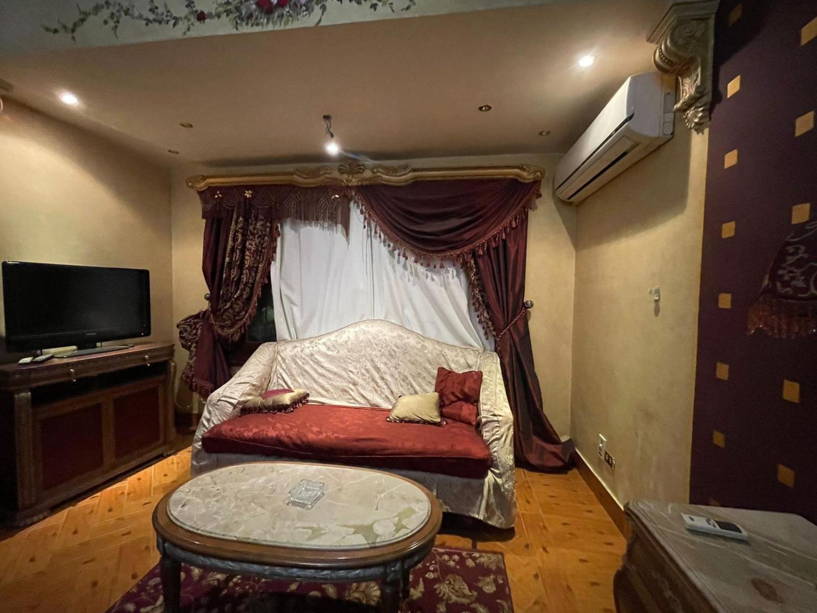 Villa photo 2