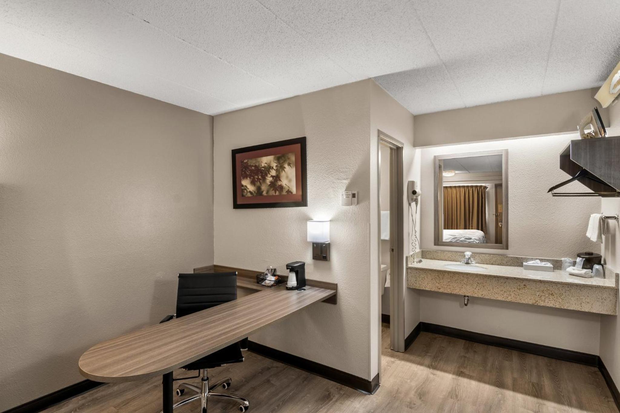 Superior King Room Non-Smoking - Photo 4