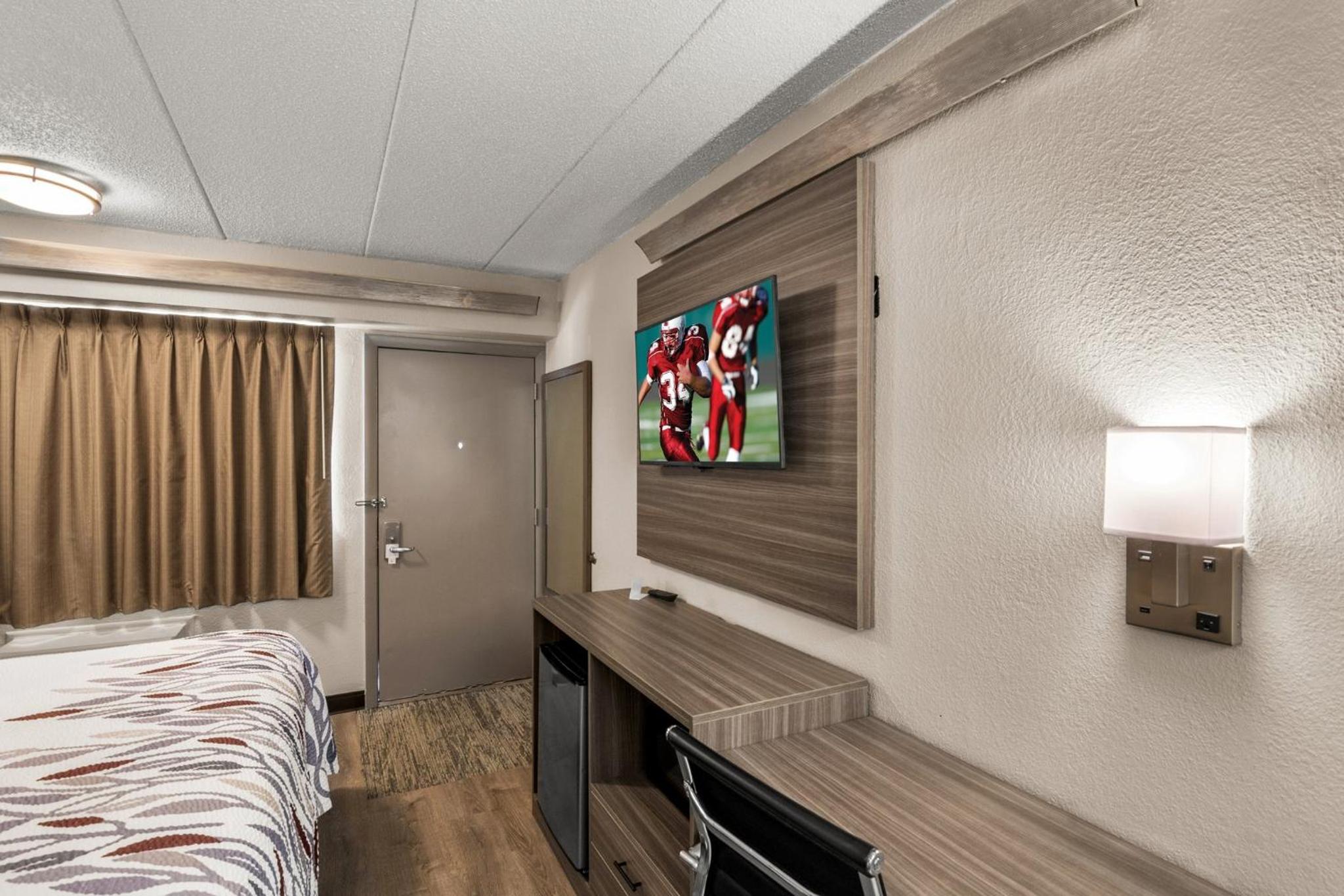 Deluxe King Room Non-Smoking - Photo 3