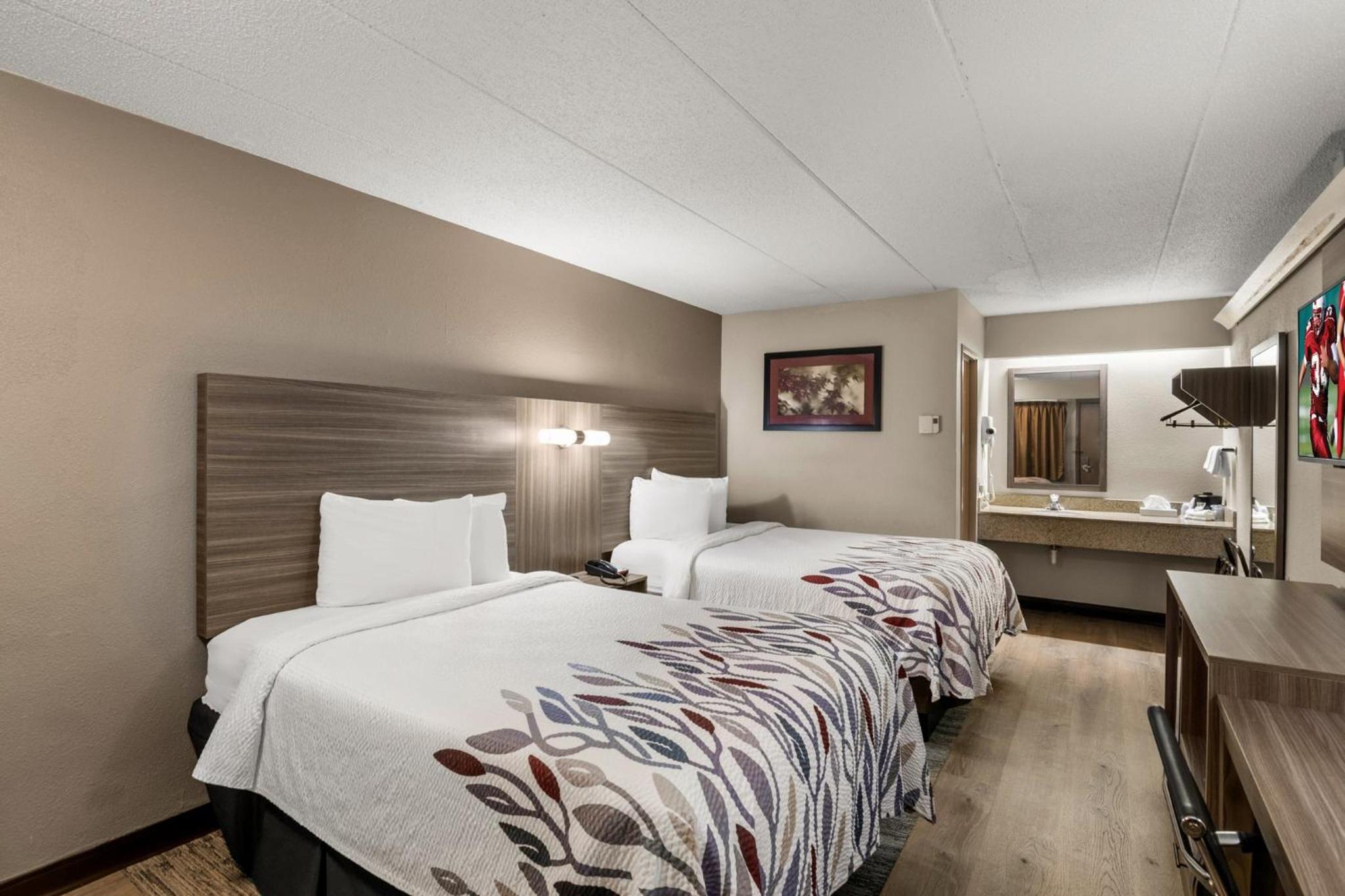 Deluxe Room with Two Double Beds Non-Smoking - Photo 1