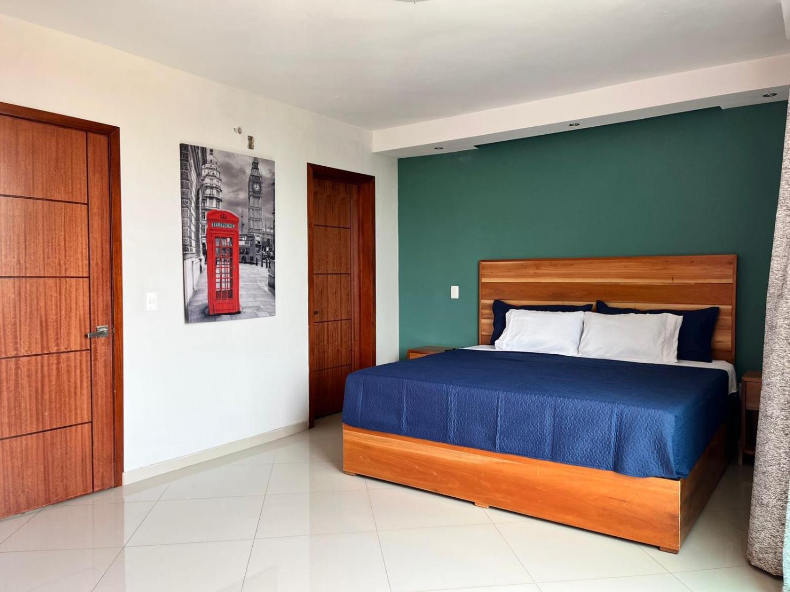 Deluxe Queen Room photo 1