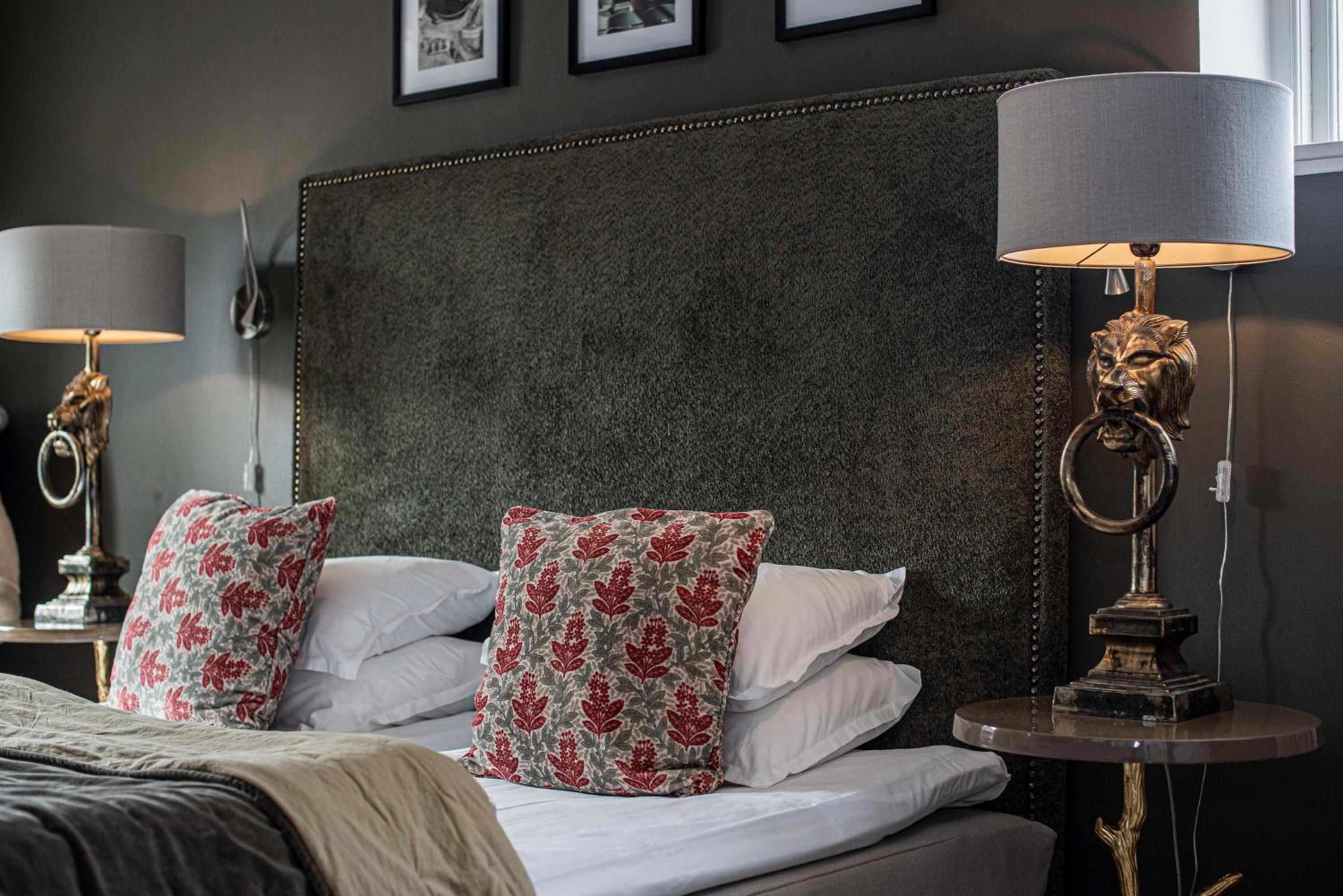 Twin Room - Photo 11