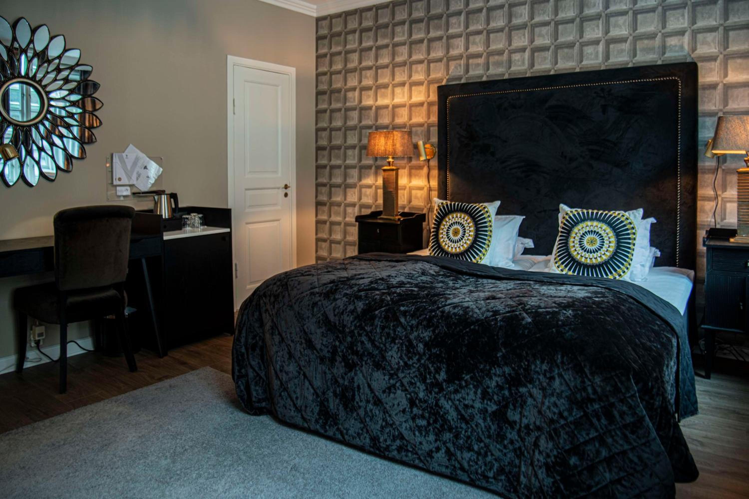 Superior Double Room - Photo 11