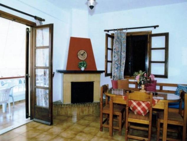 Apartment (2-4 Adults) photo 2
