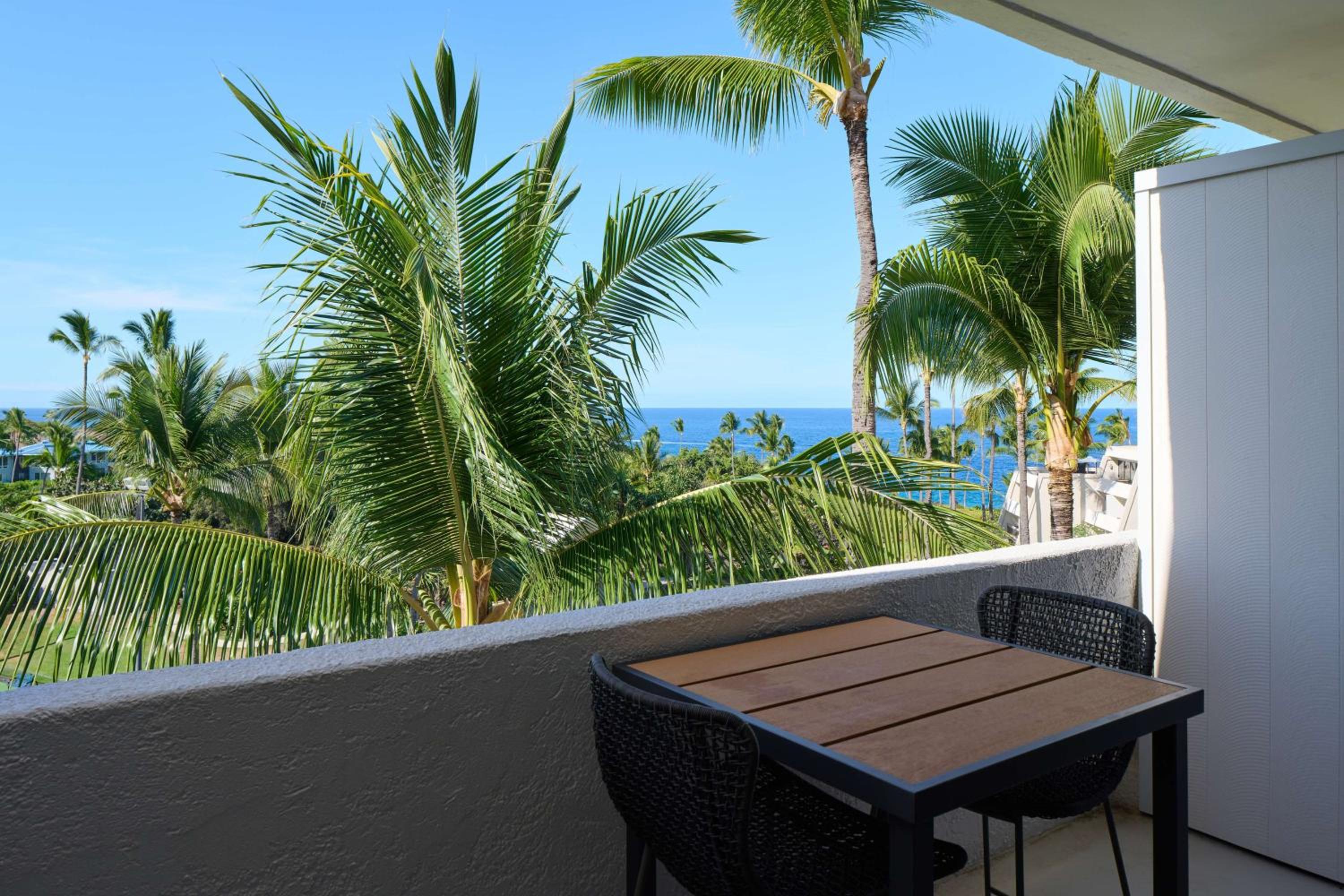 ​King Room with Partial Ocean View
