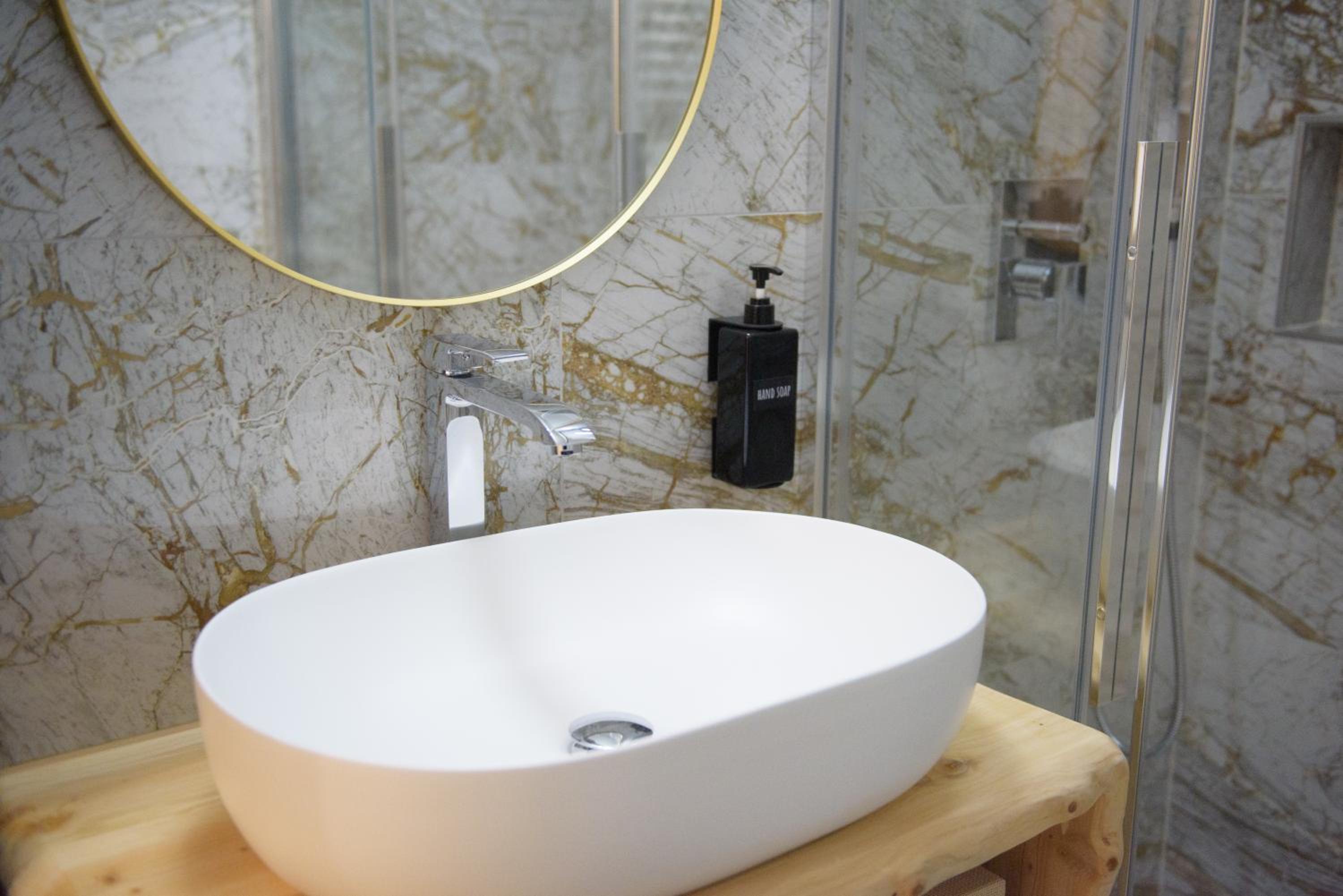 Double Room with Private Bathroom photo 2