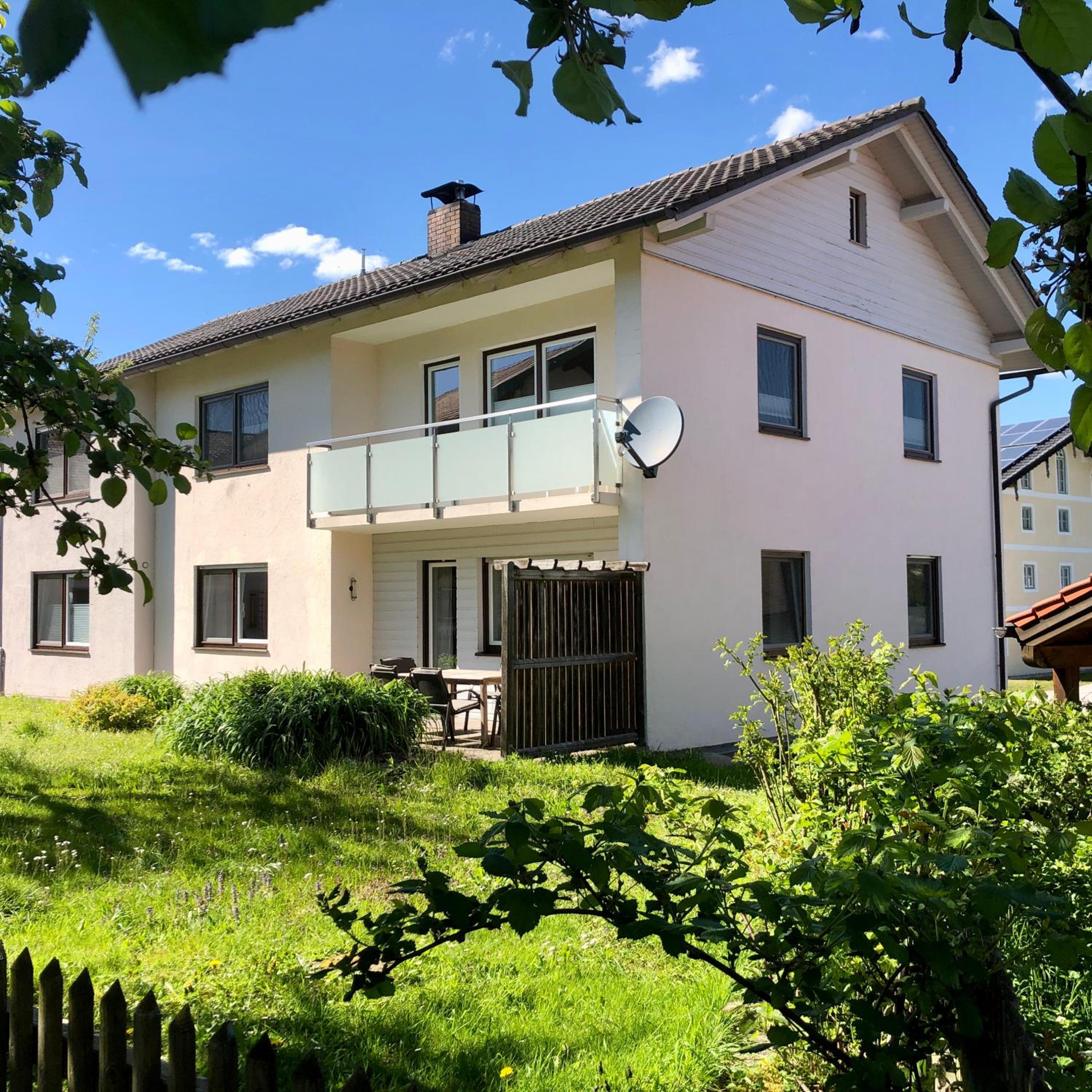 Two-Bedroom Apartment with Balcony photo 2