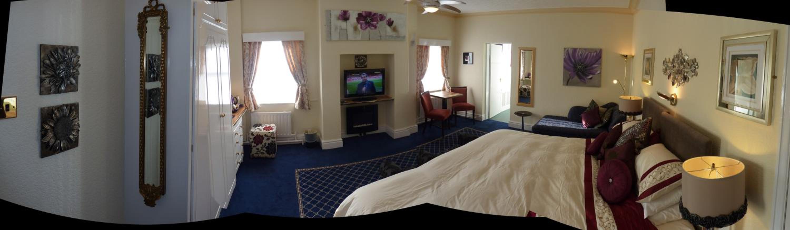 Double Room - Photo 2