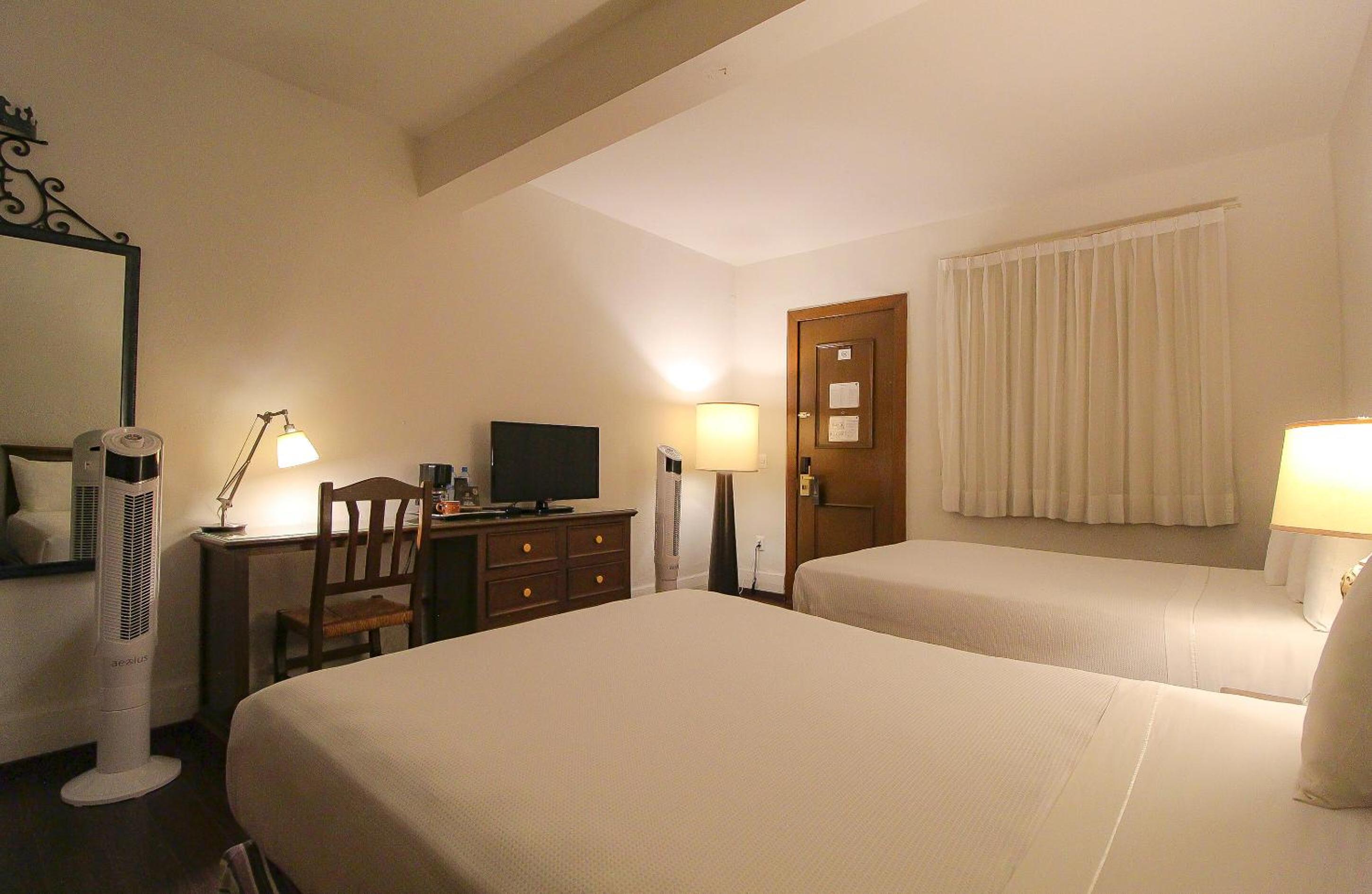 Standard Double Room with Two Double Beds - Photo 6