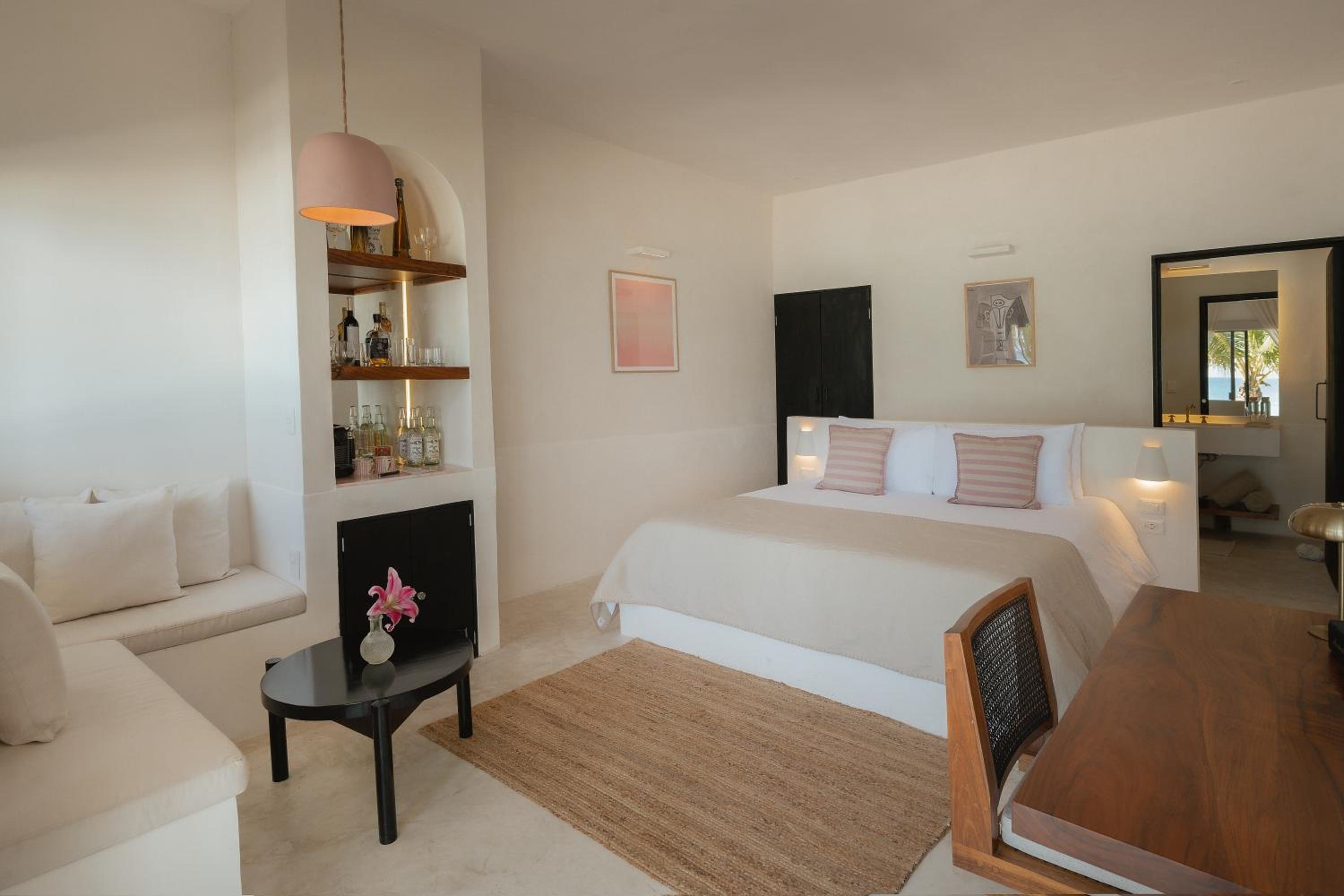 Suite with Garden View photo 1