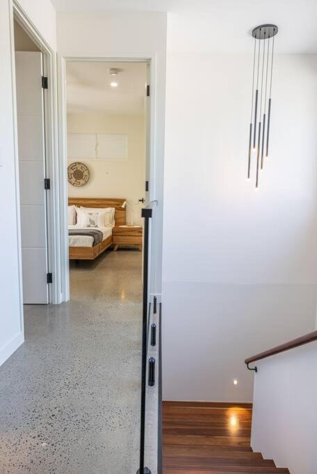 Three-Bedroom Villa photo 2