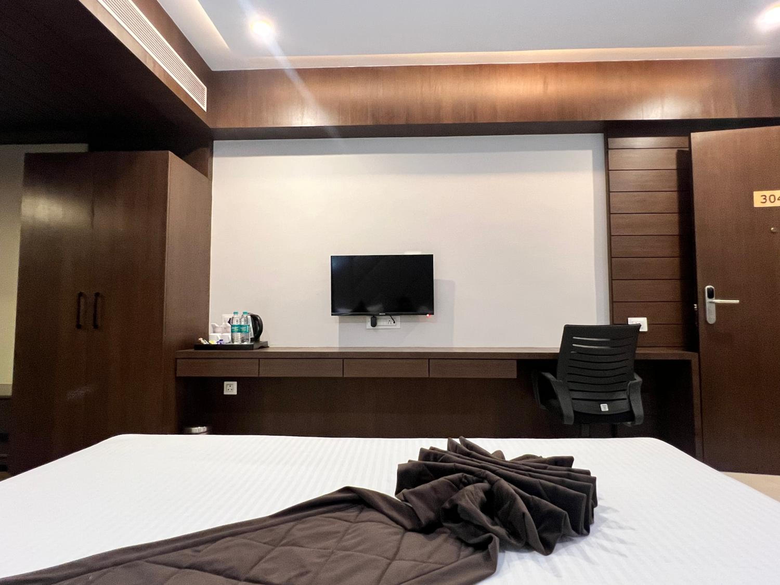 Suite with City View