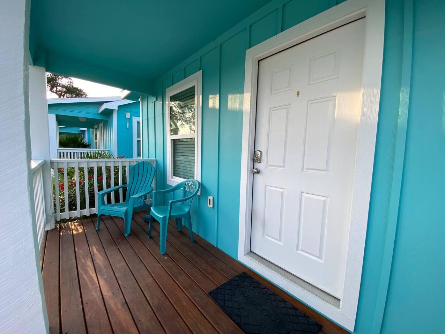 One-Bedroom House photo 3