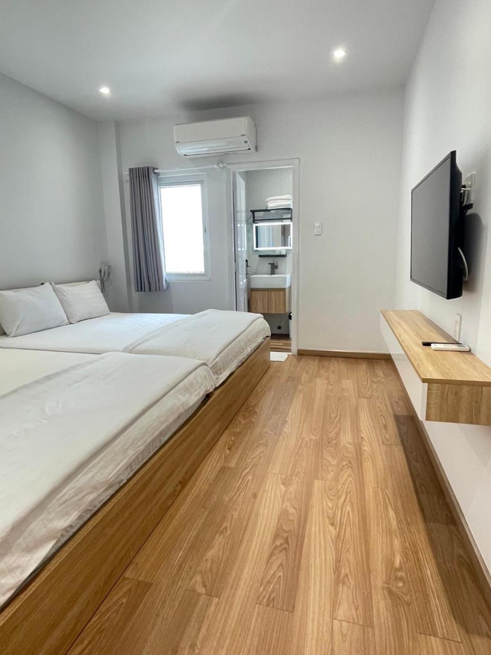 Deluxe Queen Room with Two Queen Beds