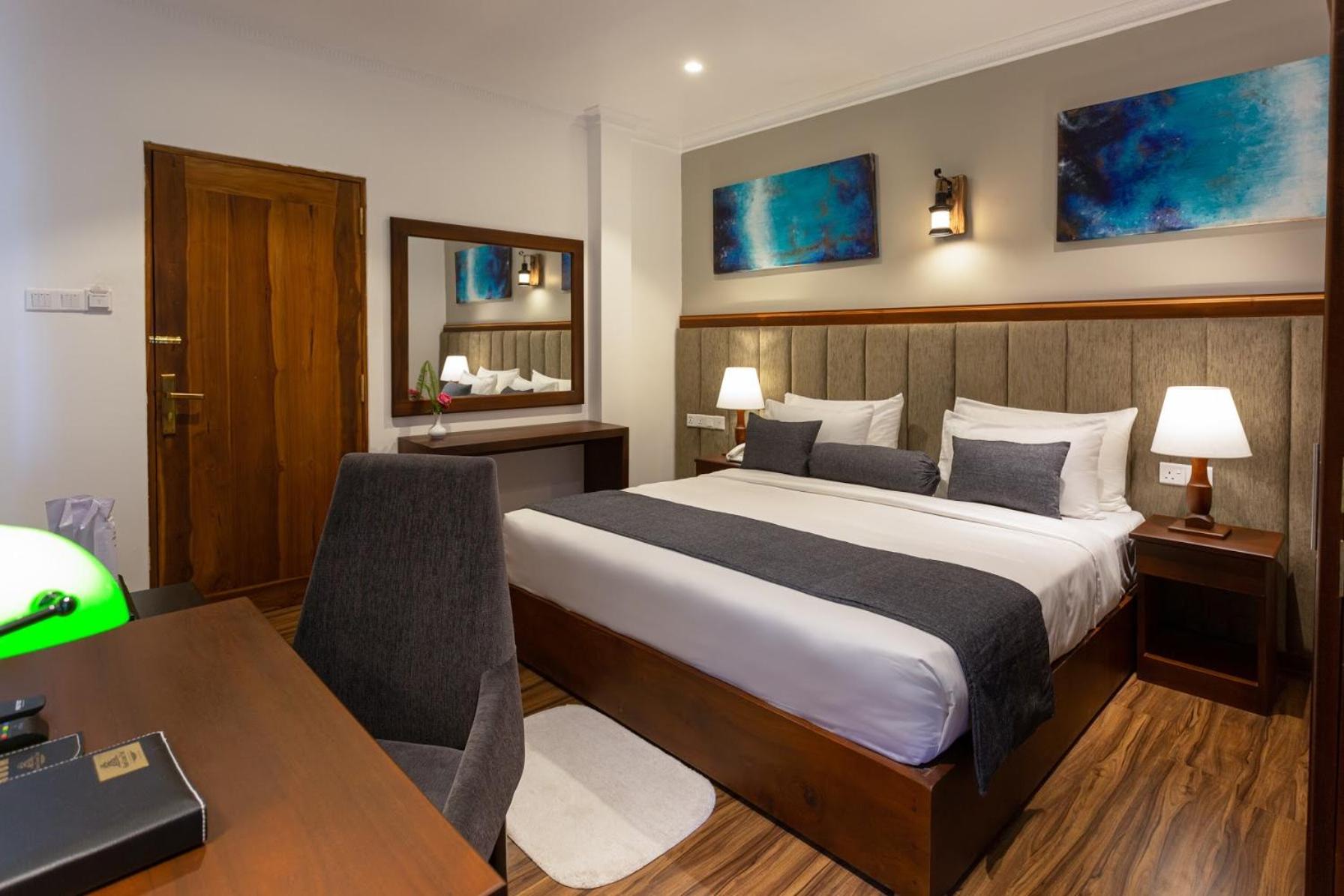 Deluxe Double Room with Balcony photo 1