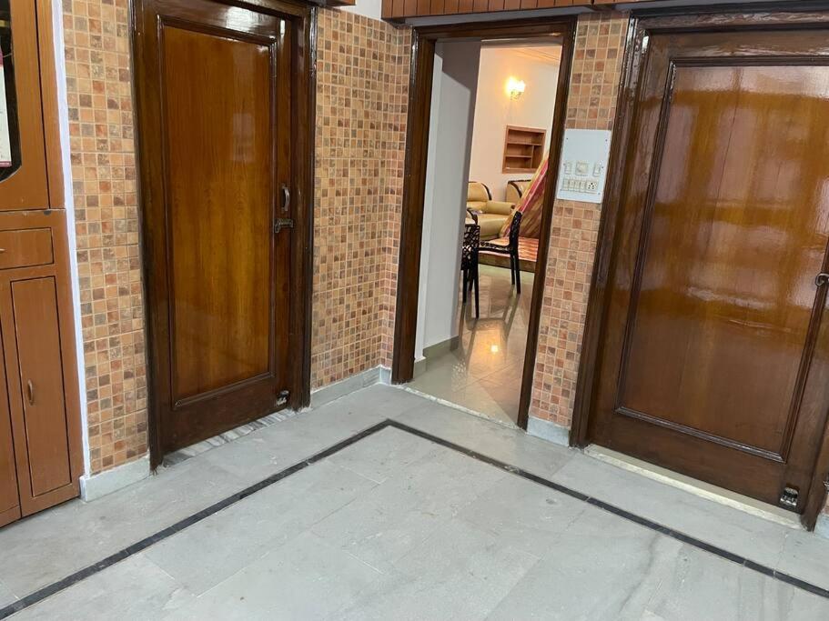 Three-Bedroom Apartment photo 2