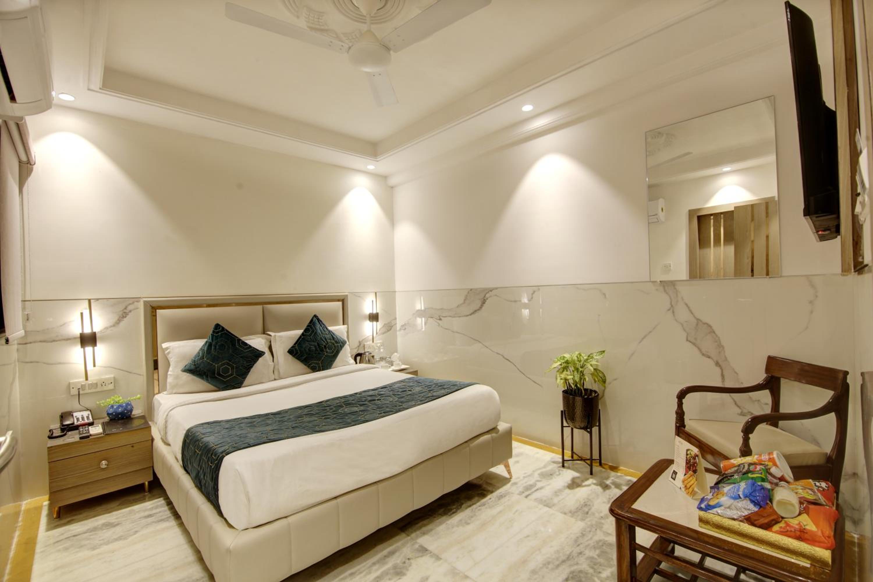 Deluxe Suite