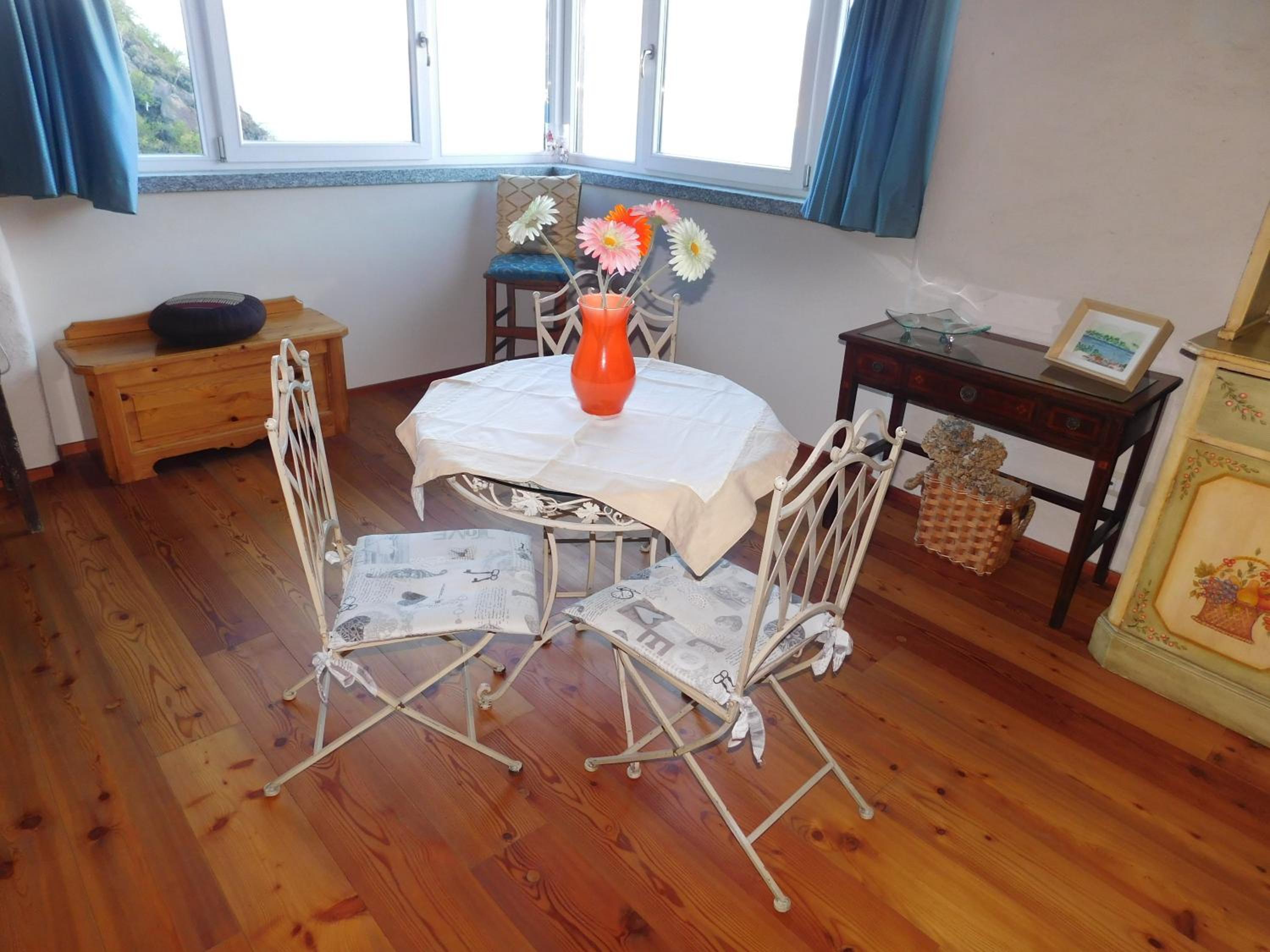 Loft Apartment - Photo 10