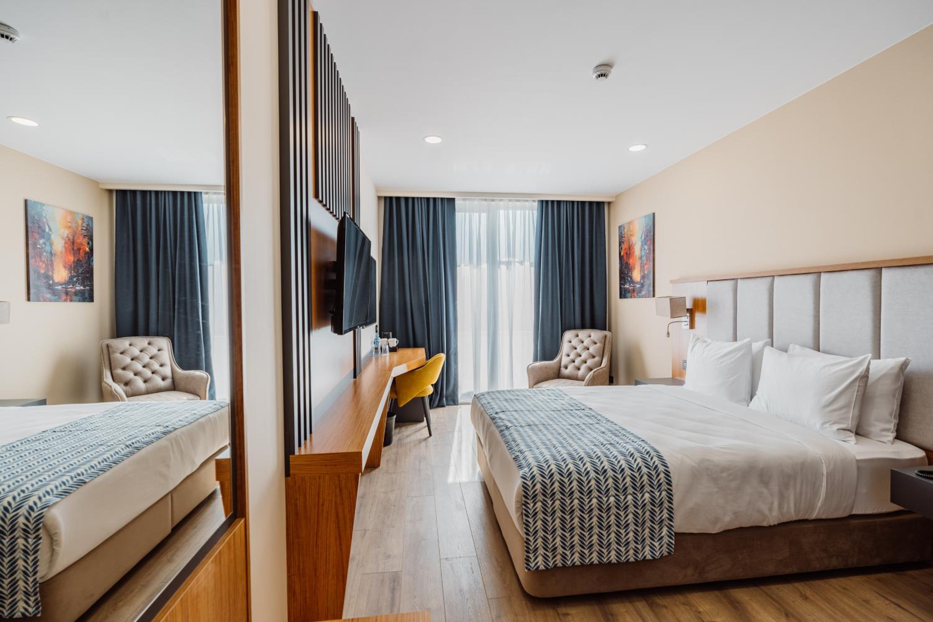 Standard Double Room - Photo 1