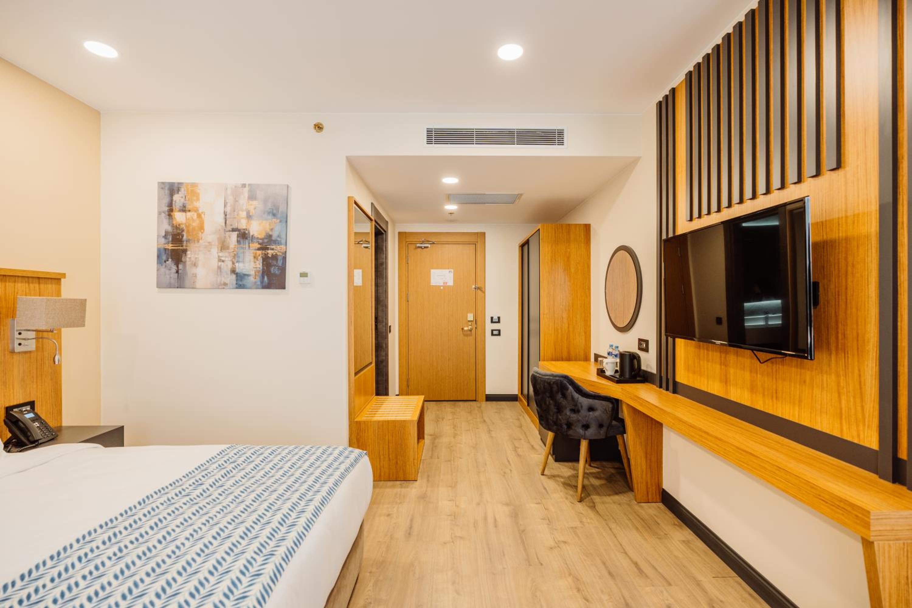Standard Double Room - Photo 2