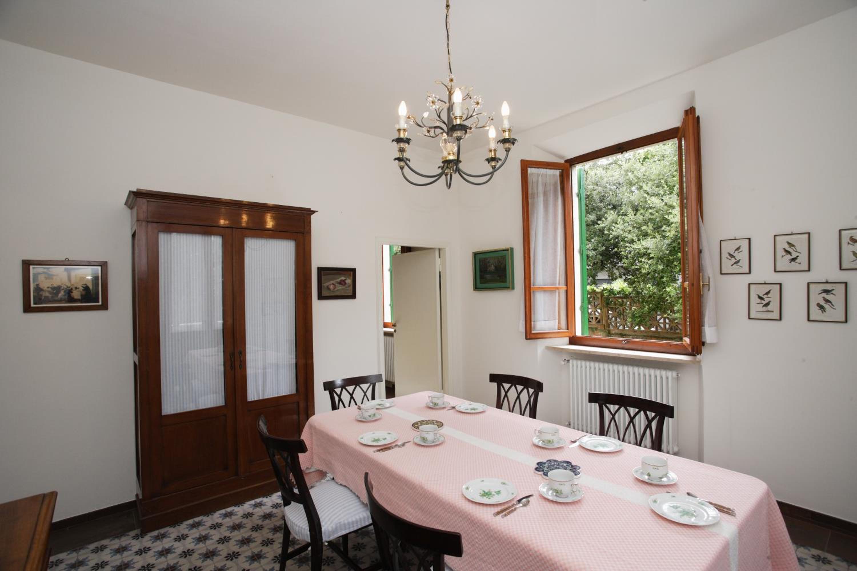 Villa photo 2