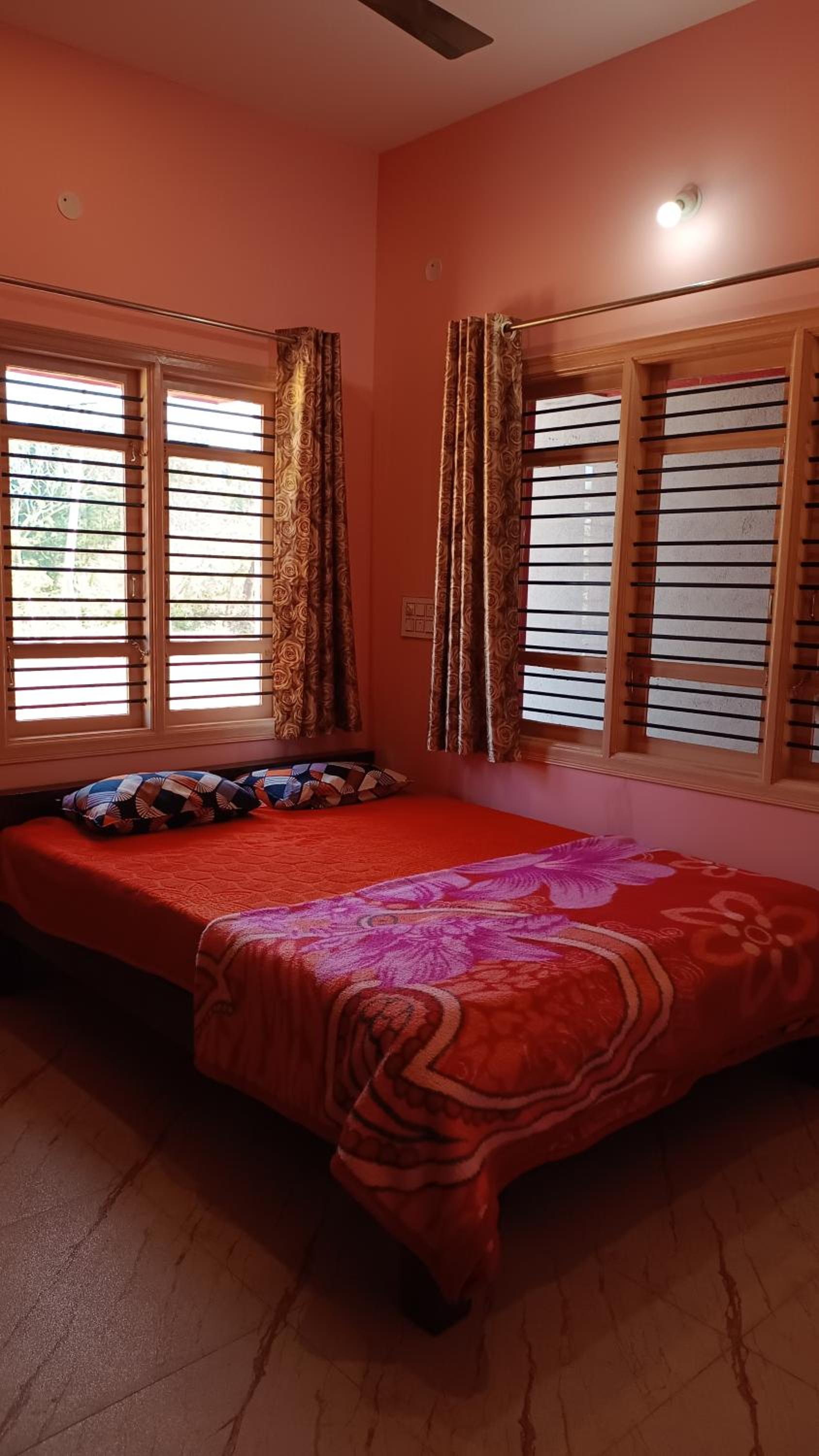 One-Bedroom House photo 1