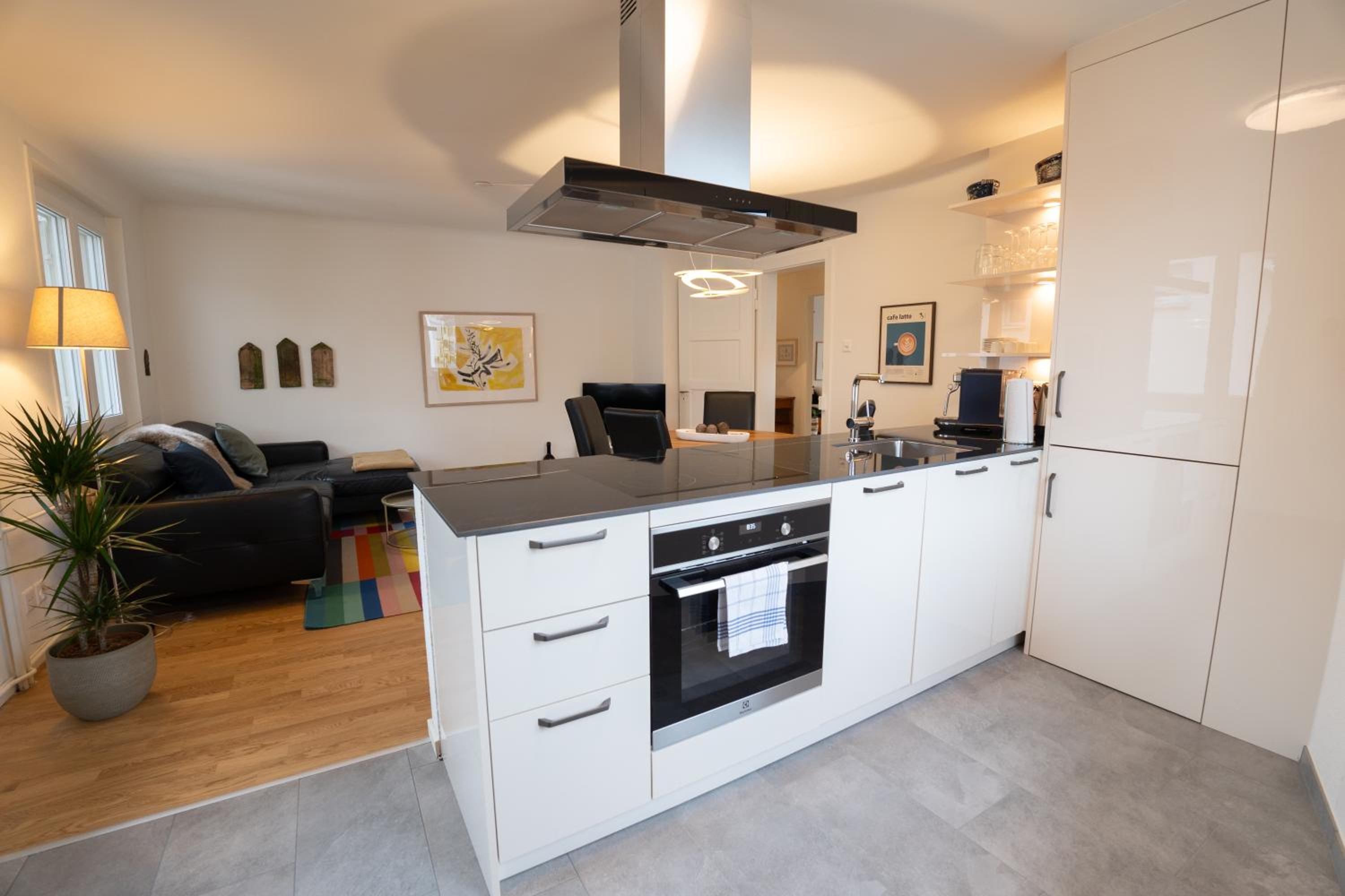 Two-Bedroom Apartment with Balcony and Terrace photo 3