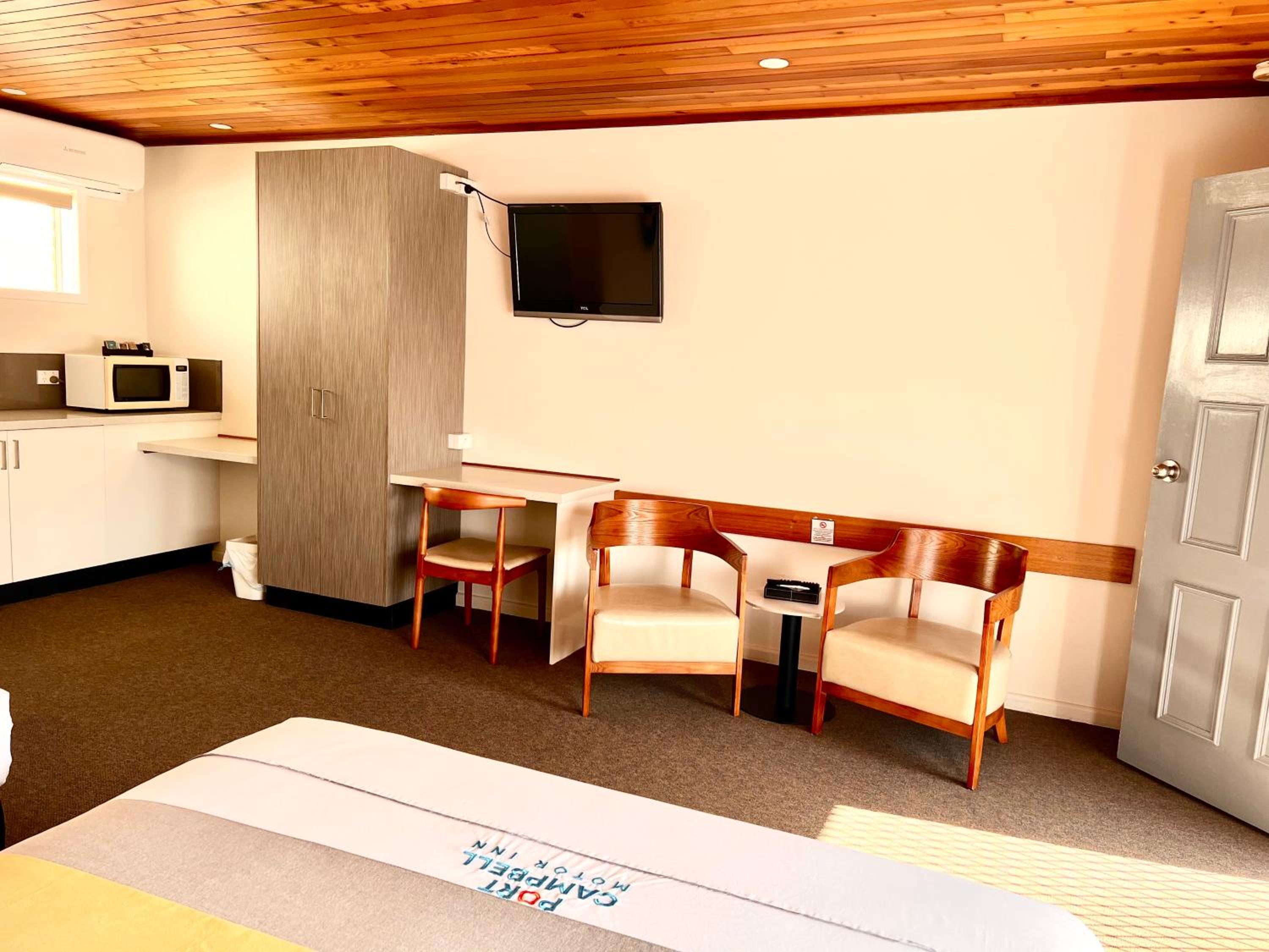 Twin Room - Photo 5