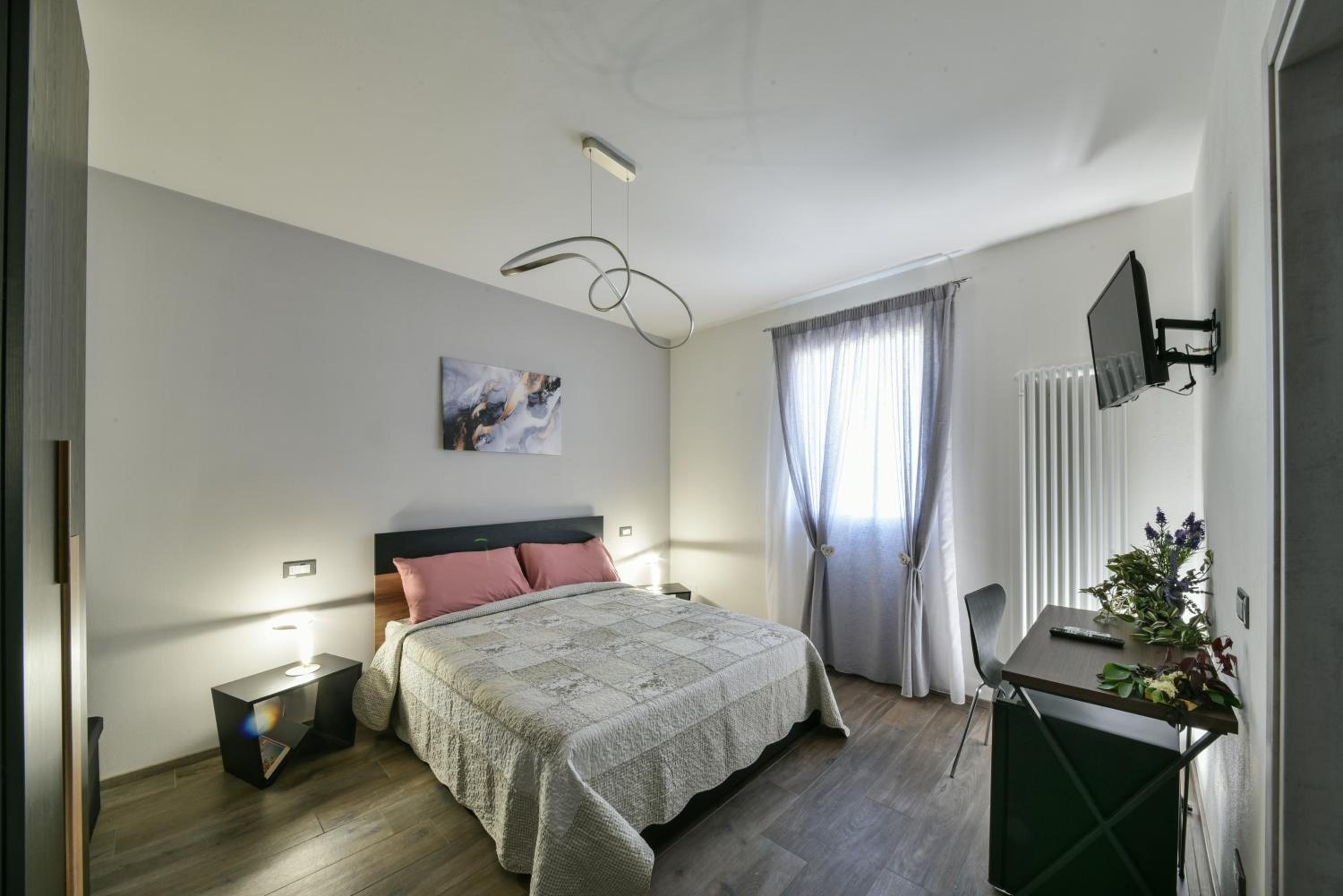 Deluxe Double Room photo 3